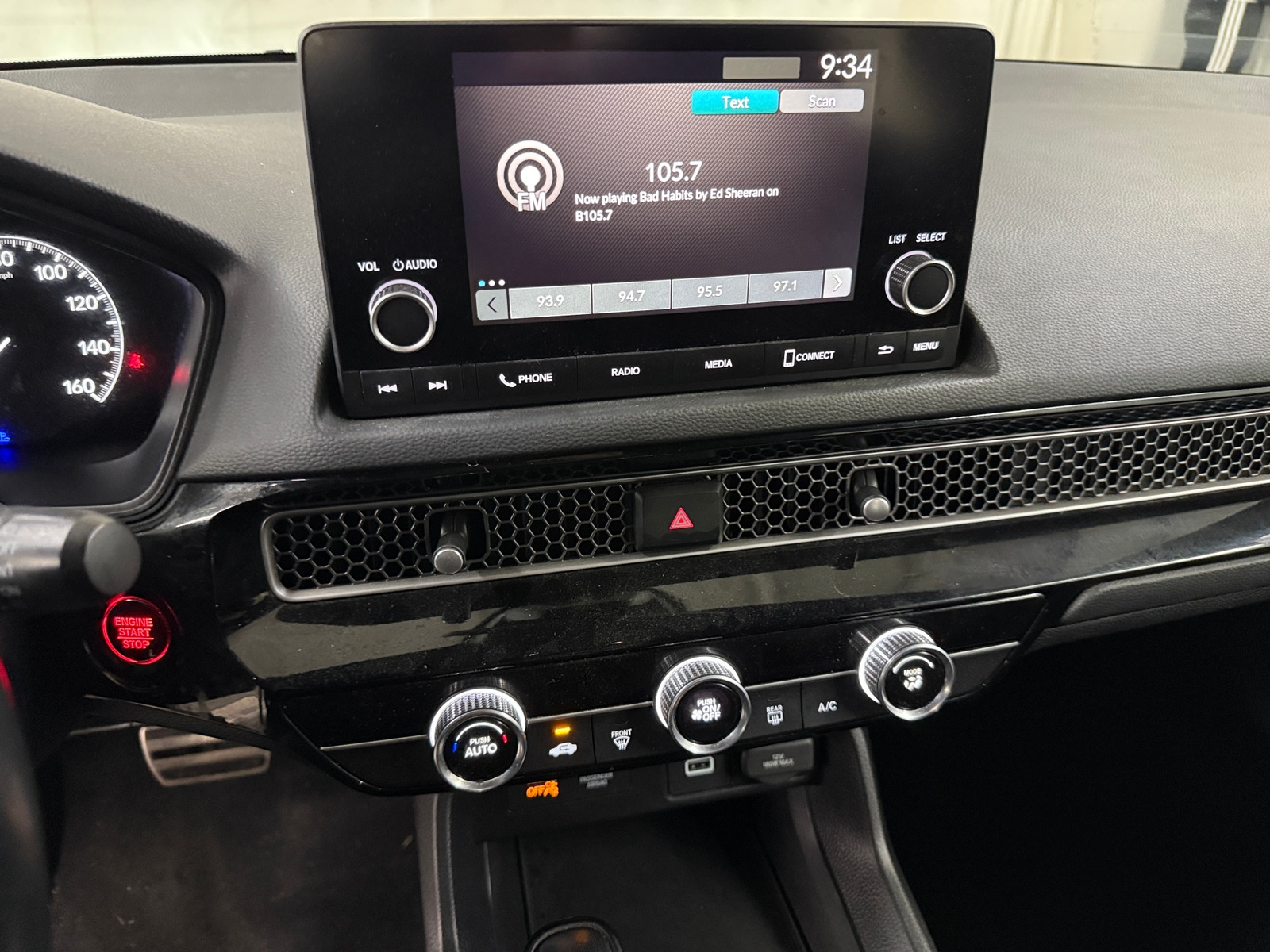 Thumbnail: 2023 Honda Civic - 4