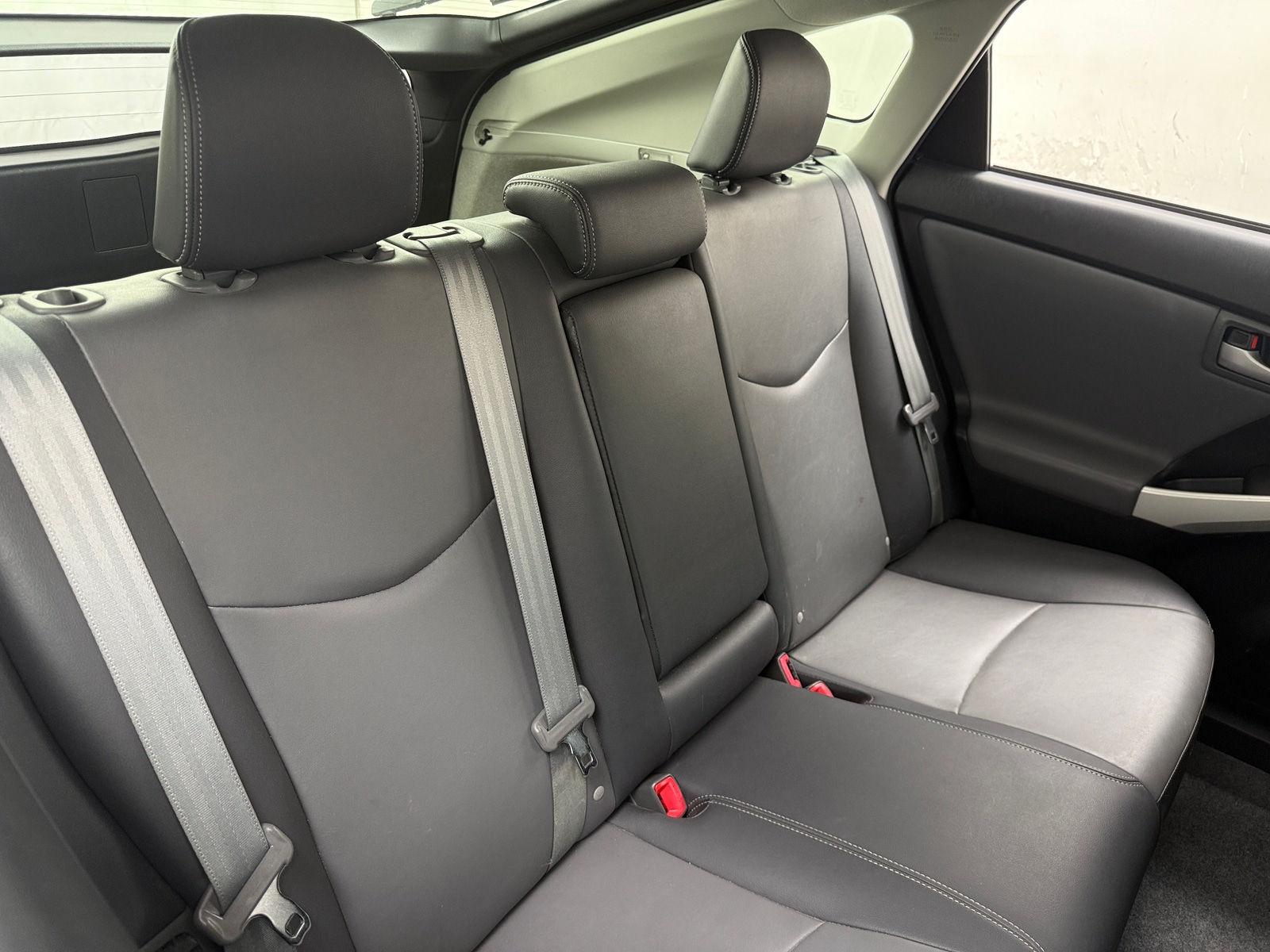 Thumbnail: 2012 Toyota Prius - 6