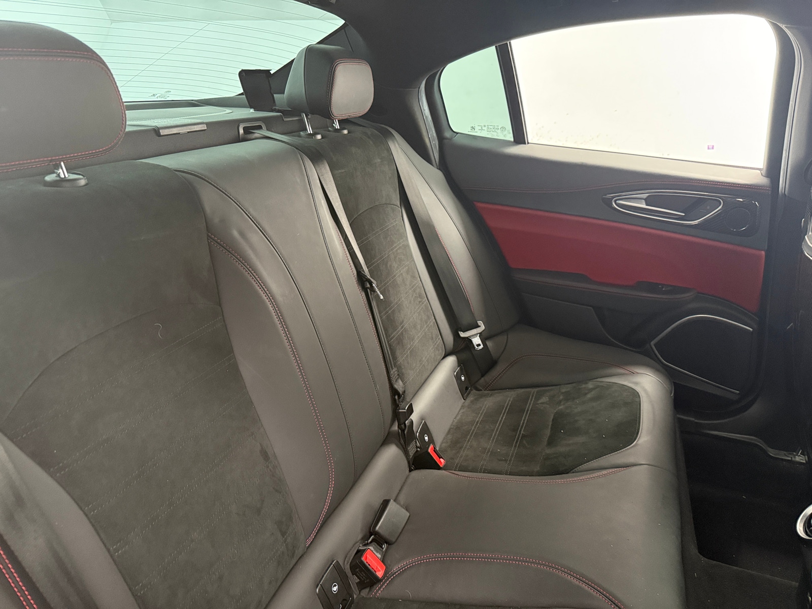 Thumbnail: 2018 Alfa Romeo Giulia - 5