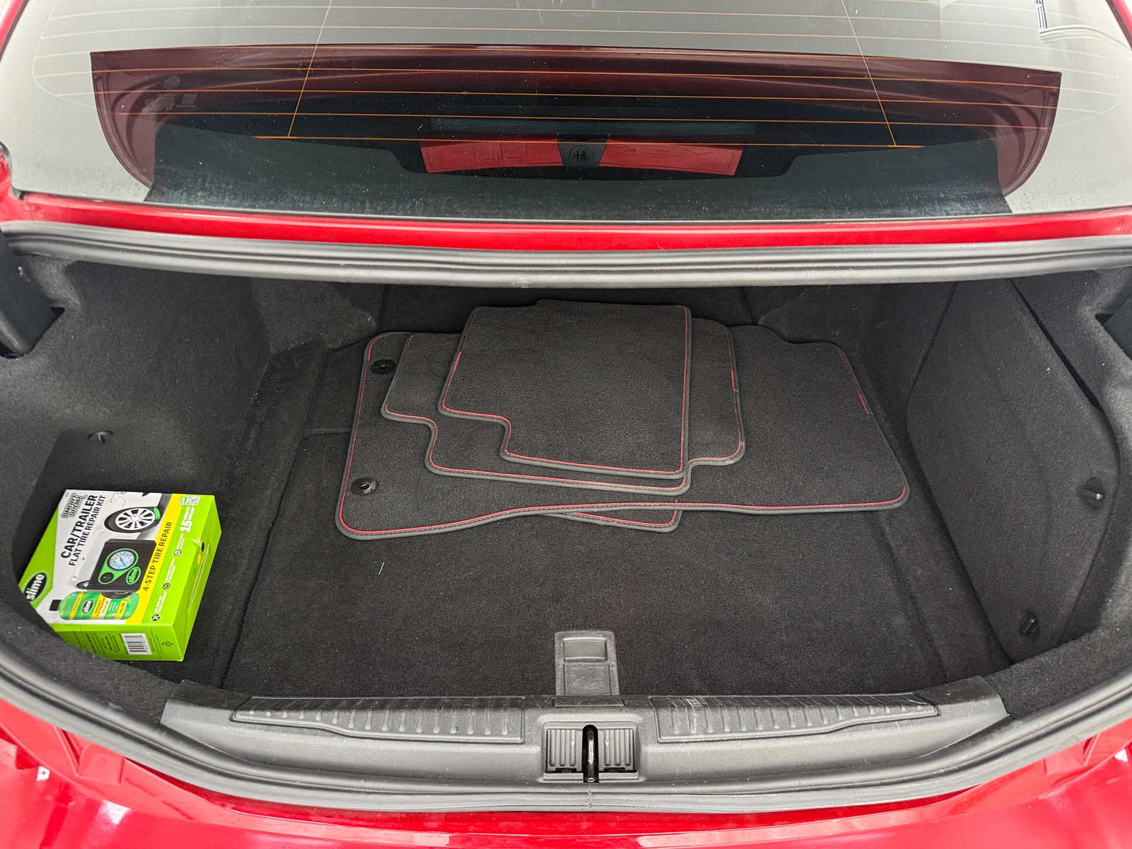 Thumbnail: 2018 Alfa Romeo Giulia - 6