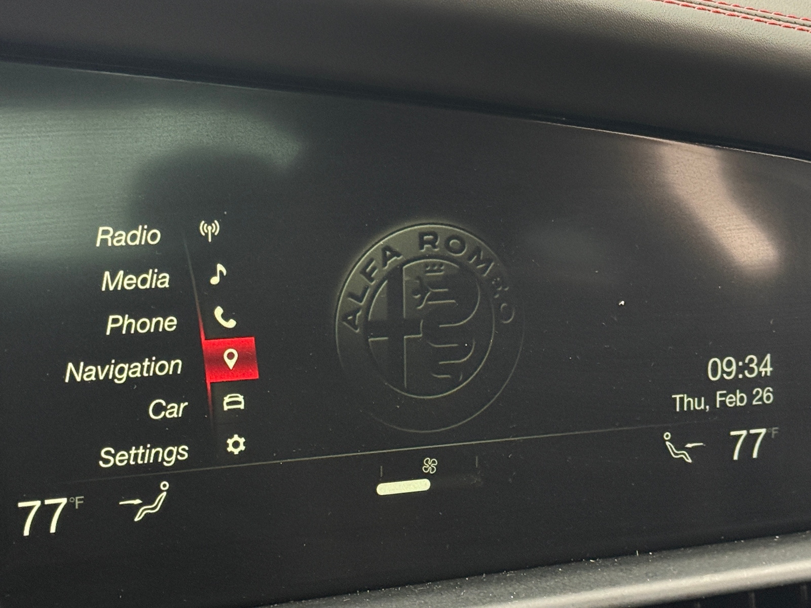 Thumbnail: 2018 Alfa Romeo Giulia - 3