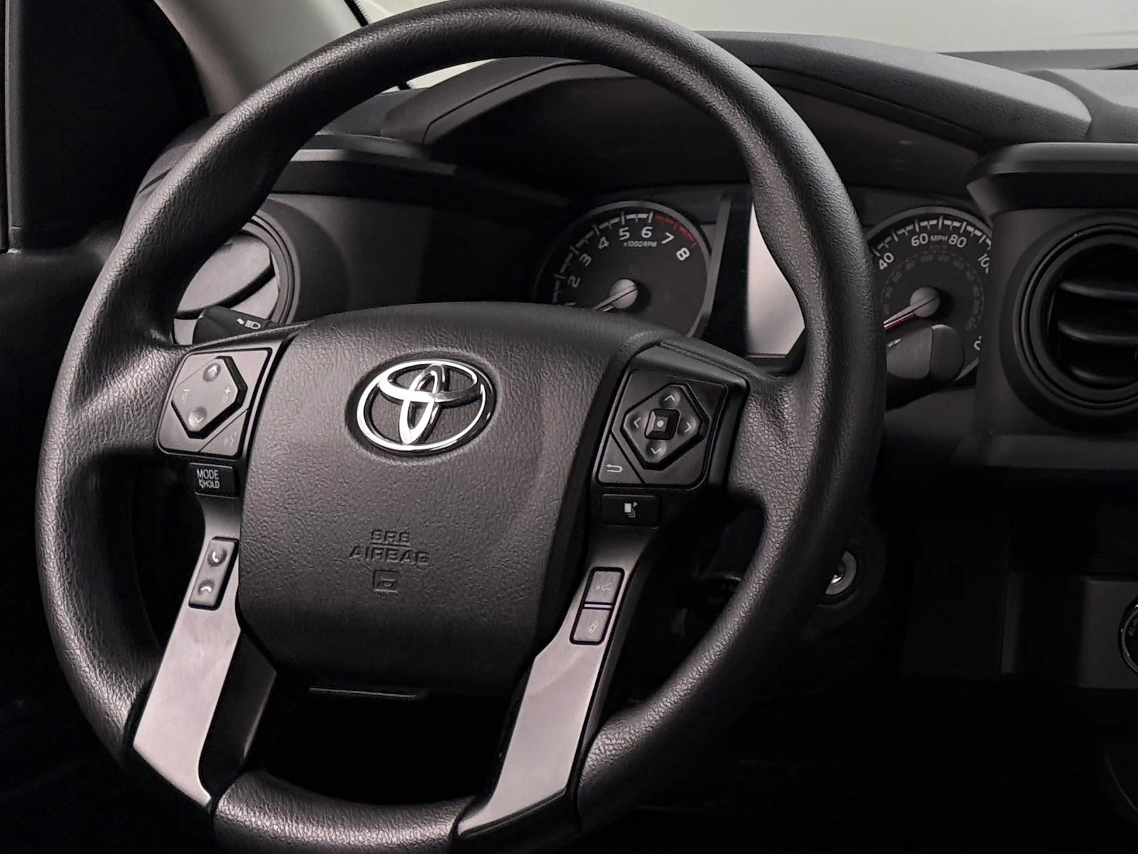 Thumbnail: 2022 Toyota Tacoma - 5