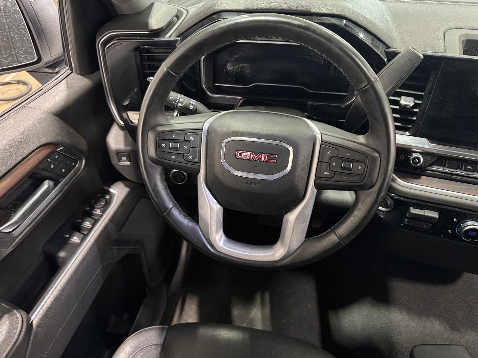 Thumbnail: 2025 GMC Sierra 1500 - 4