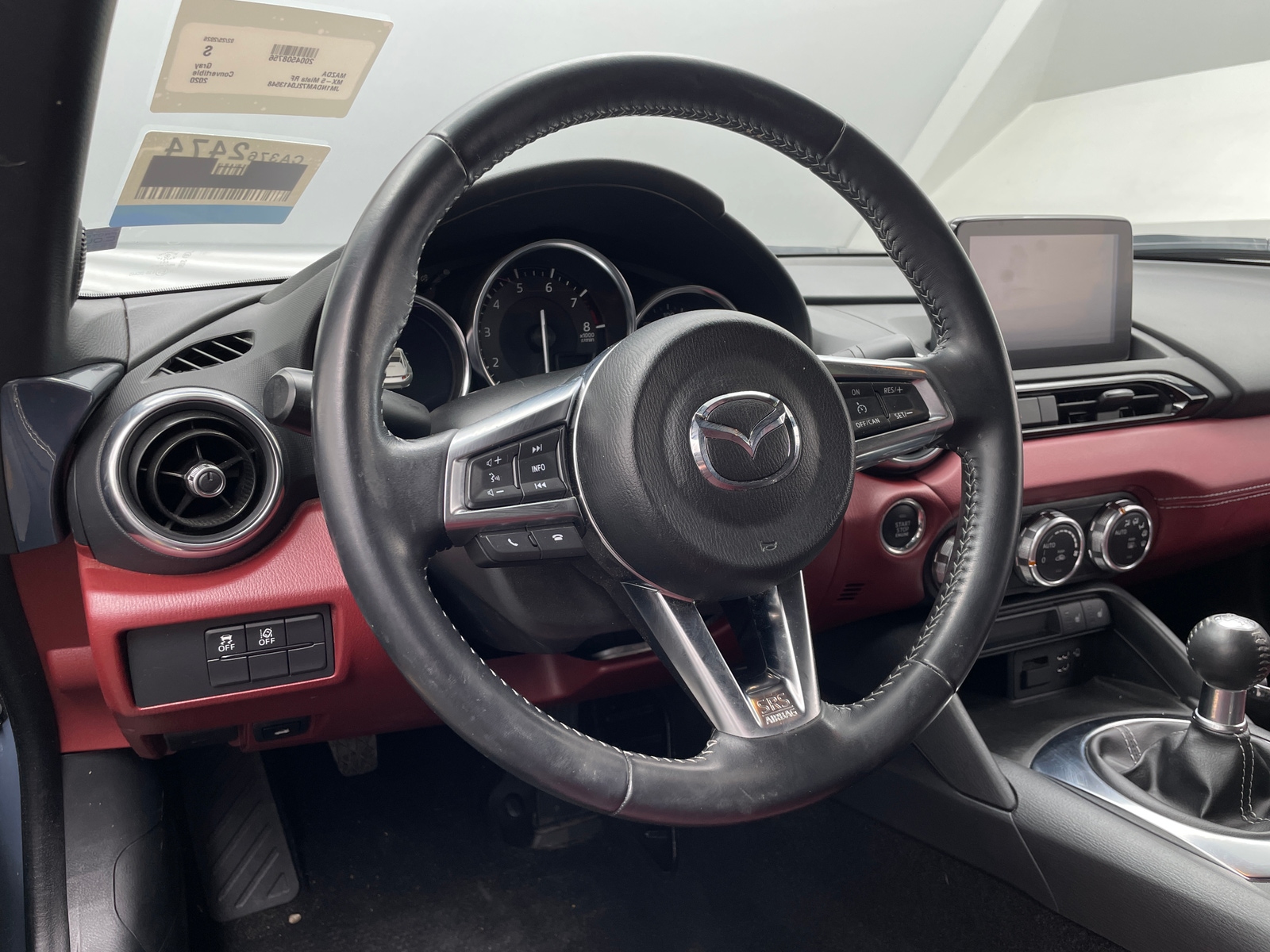 Thumbnail: 2020 Mazda MX-5 Miata - 4