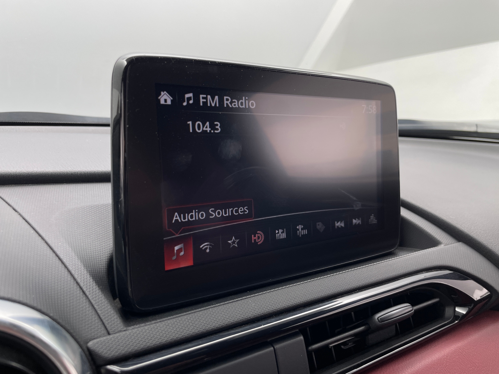 Thumbnail: 2020 Mazda MX-5 Miata - 3