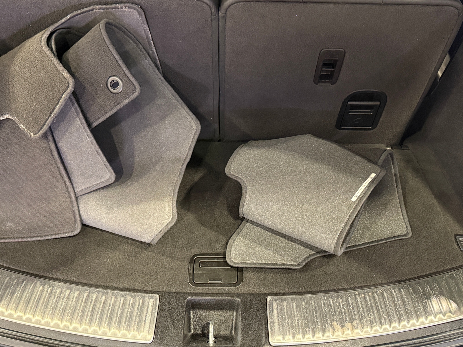 Thumbnail: 2020 Acura MDX - 6