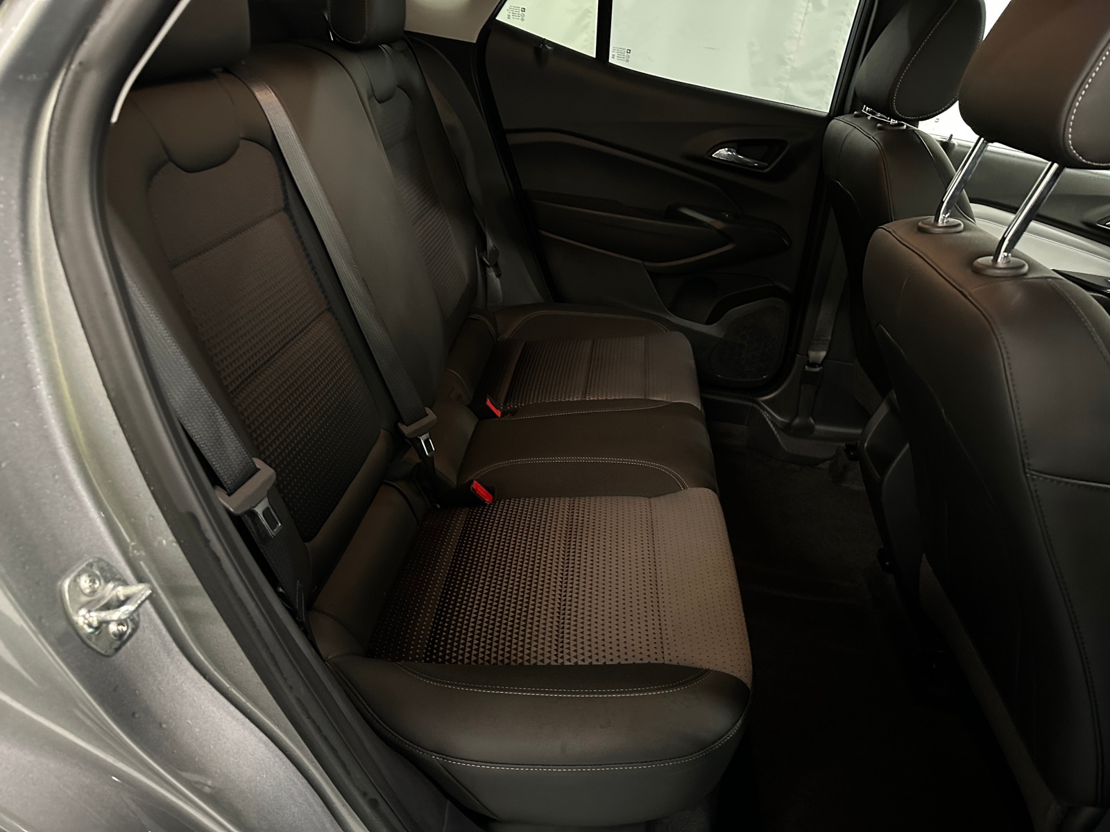 Thumbnail: 2025 Chevrolet Trax - 6