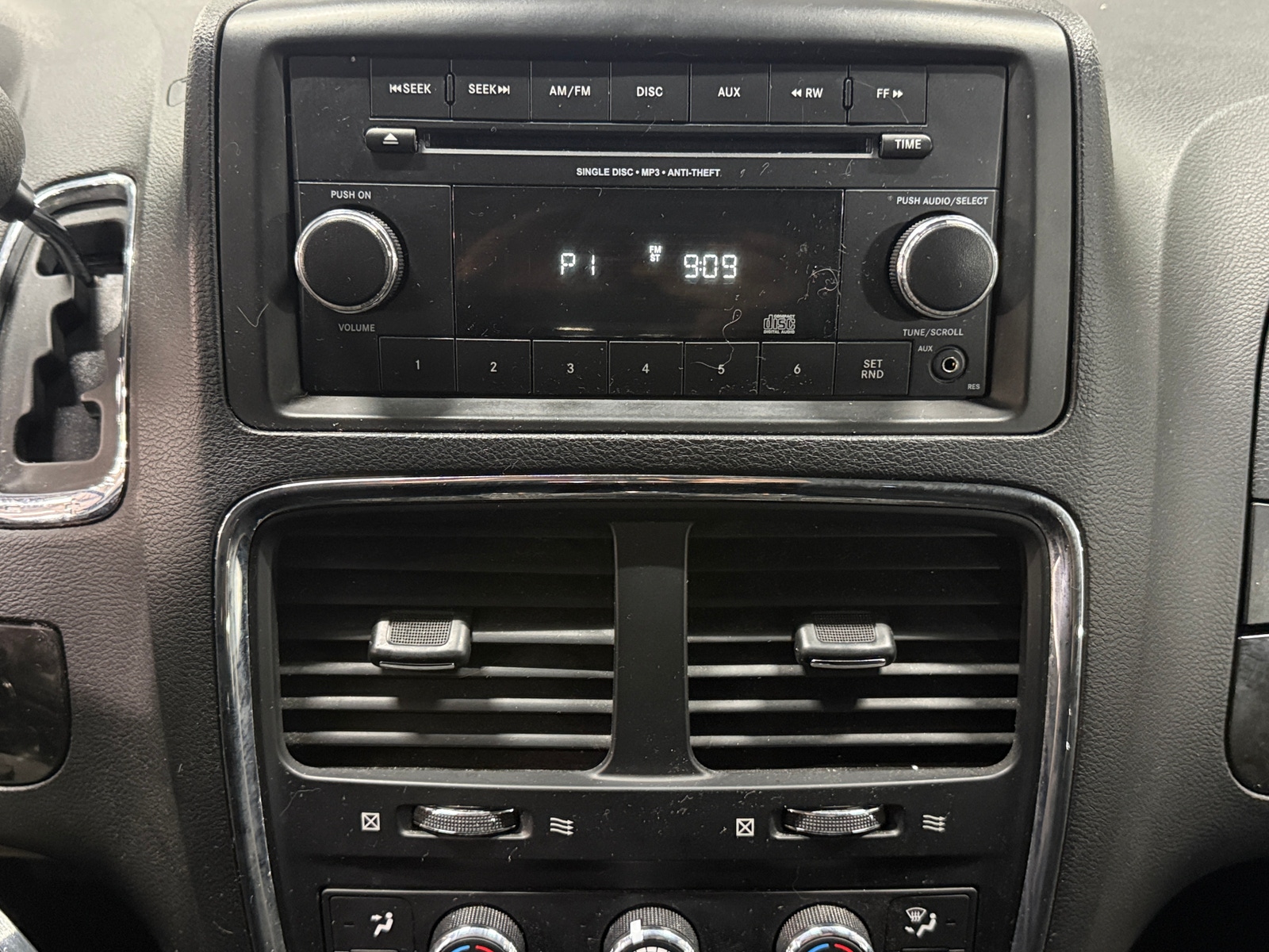 Thumbnail: 2016 Dodge Grand Caravan - 4