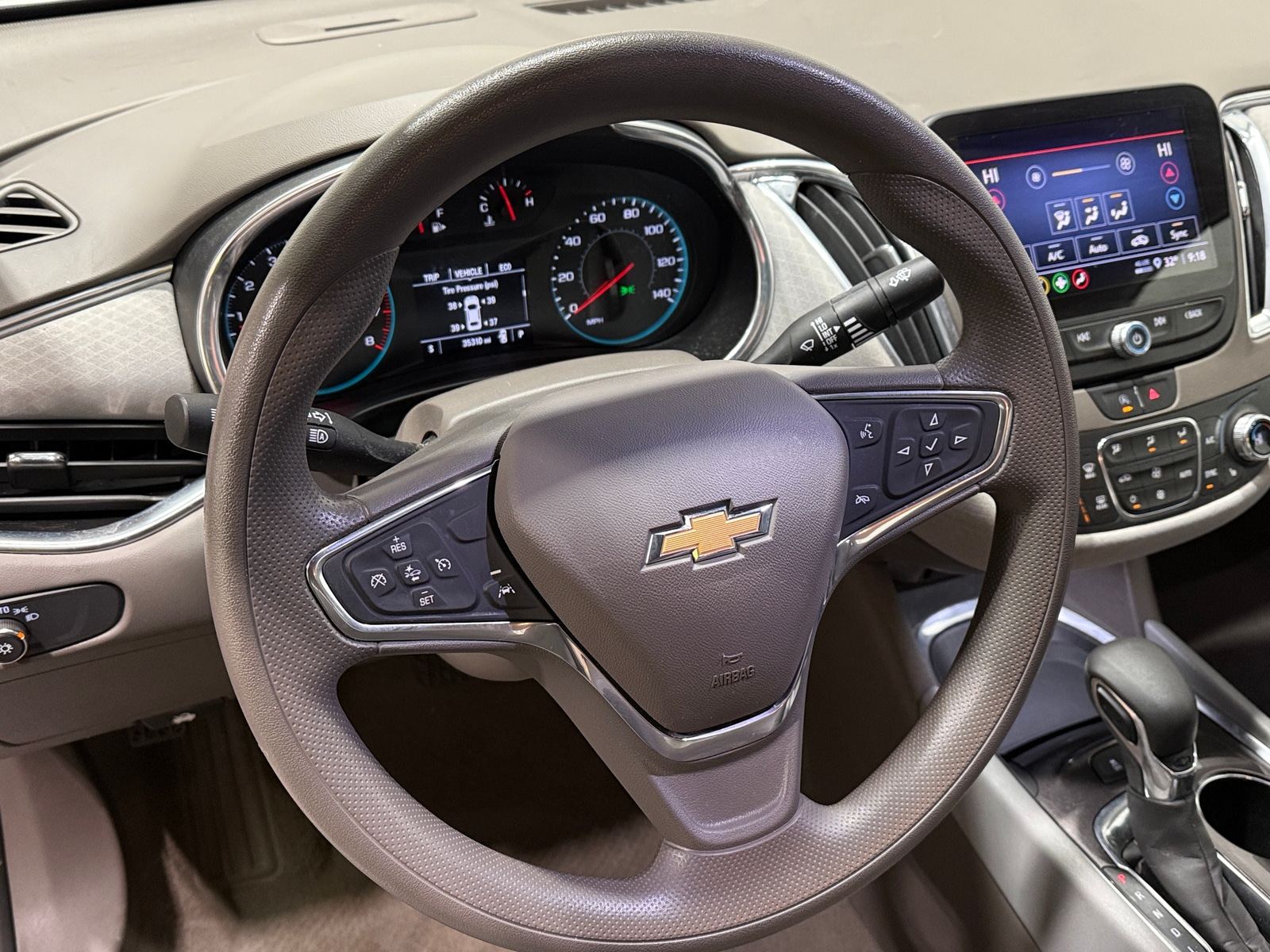 Thumbnail: 2021 Chevrolet Malibu - 5