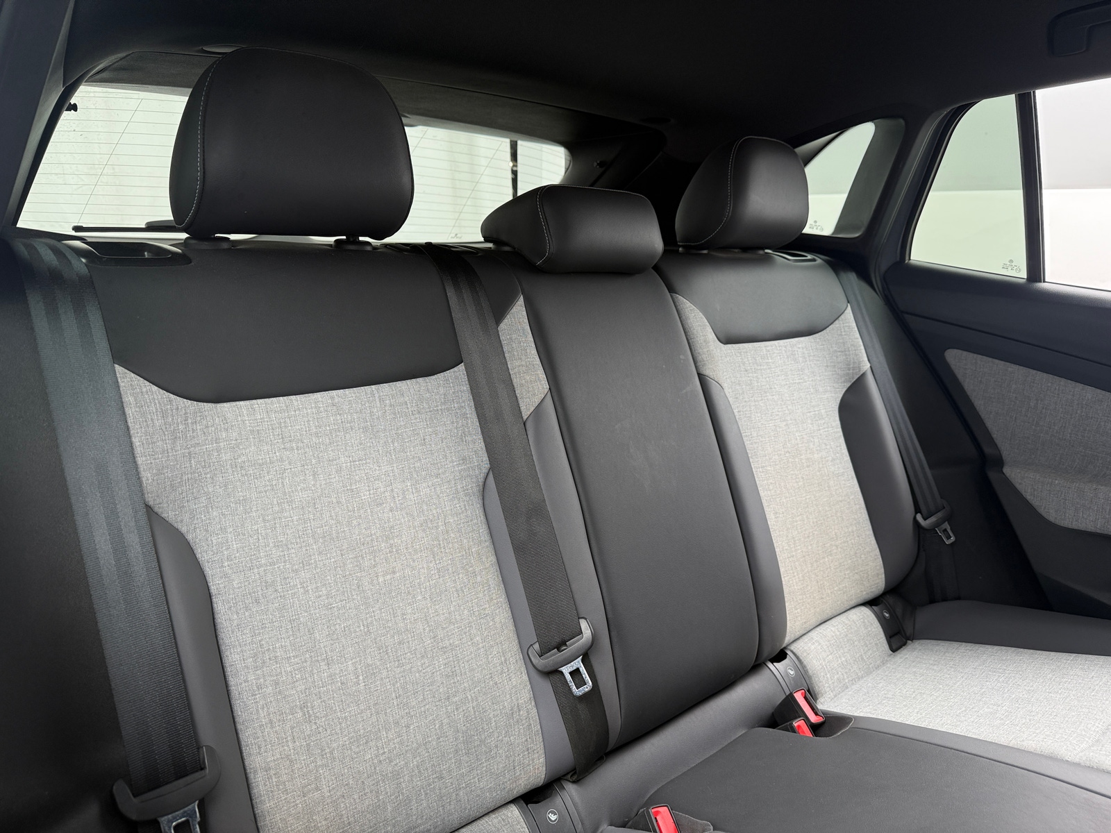 Thumbnail: 2024 Volkswagen ID.4 - 6