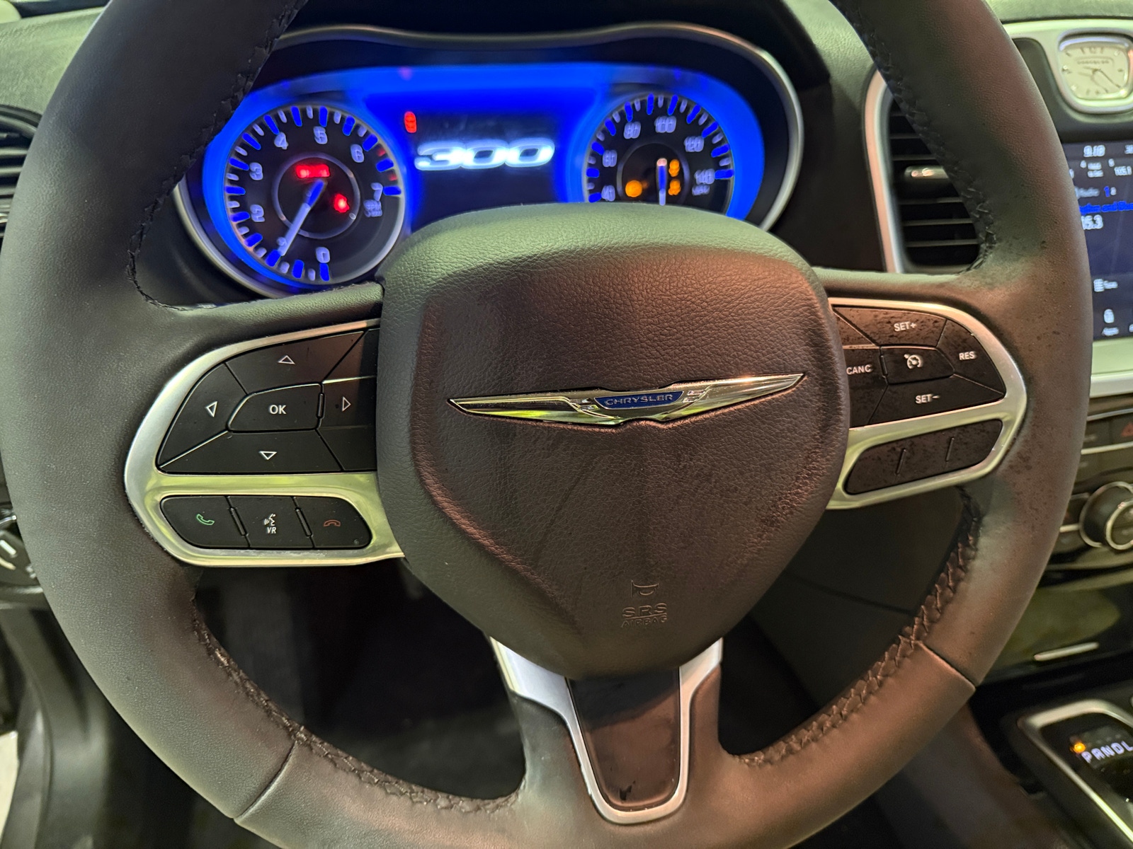 Thumbnail: 2023 Chrysler 300 - 4