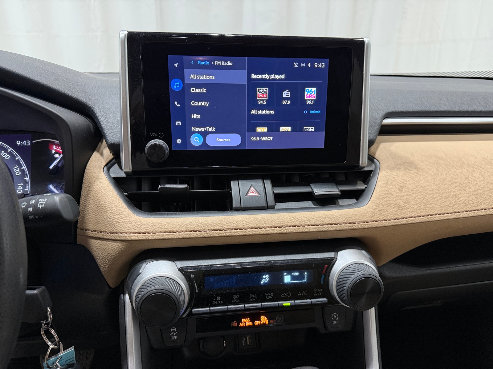 Thumbnail: 2023 Toyota RAV4 - 4