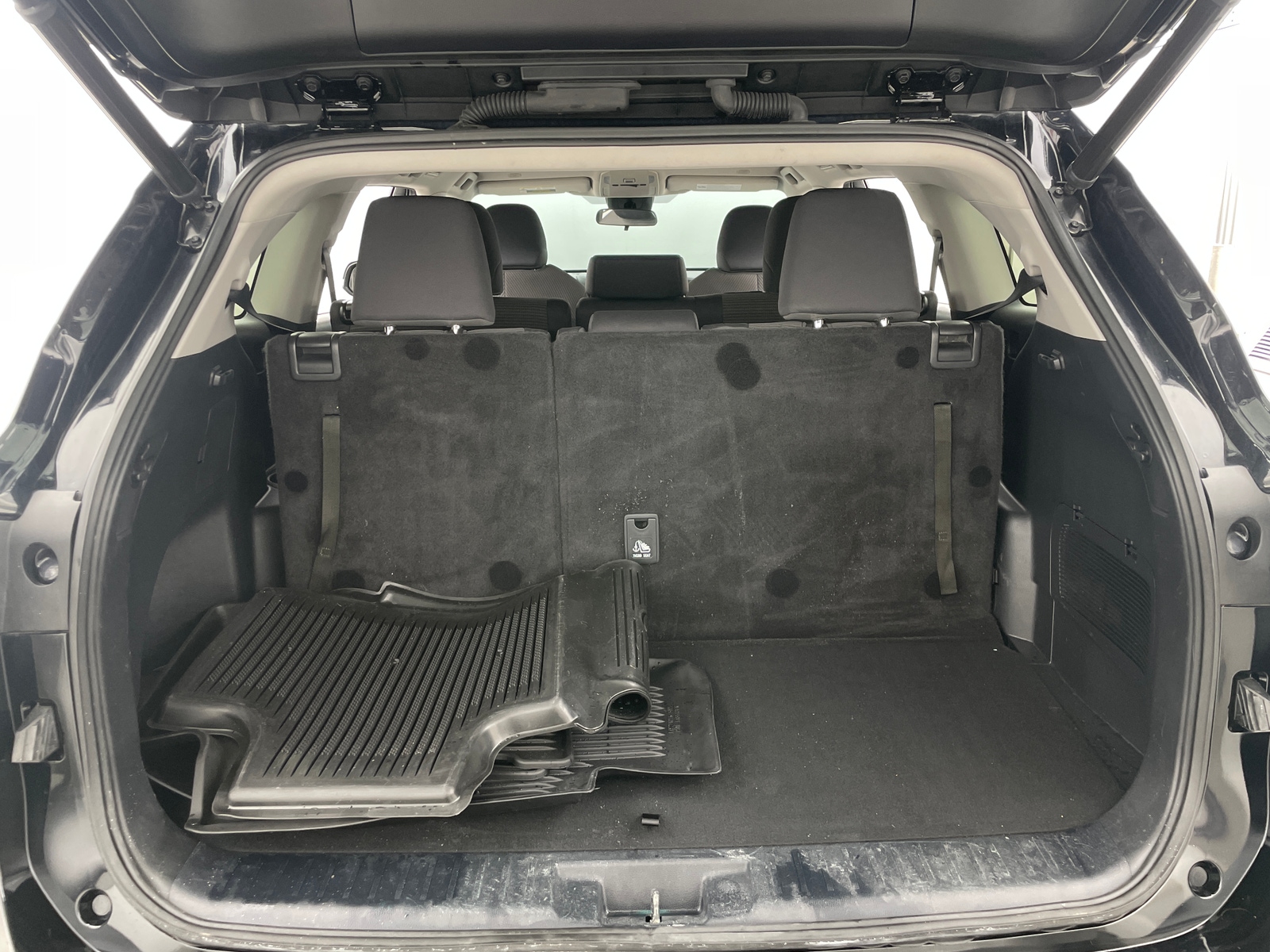 Thumbnail: 2023 Toyota Highlander - 7