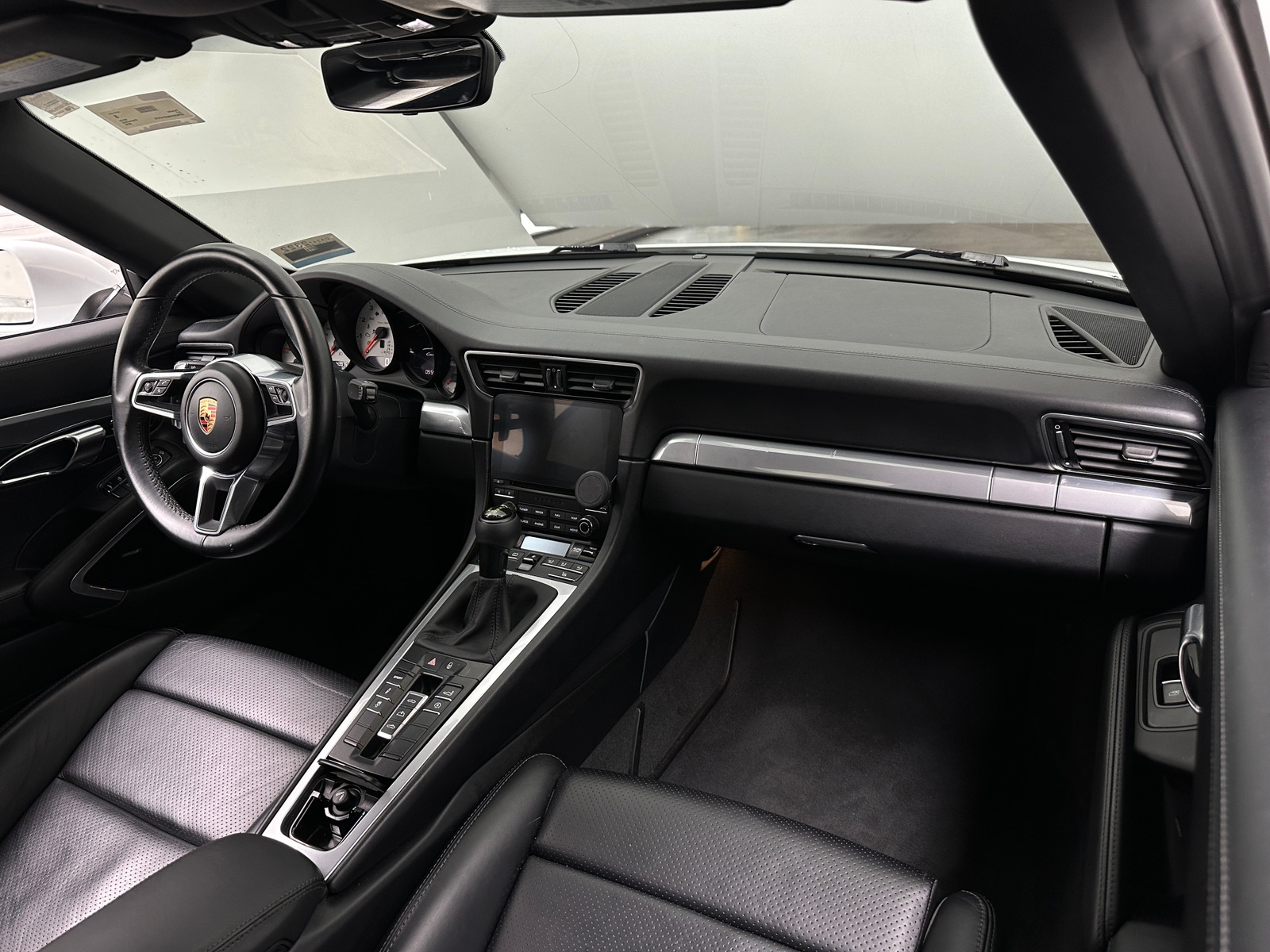 Thumbnail: 2018 Porsche 911 - 2