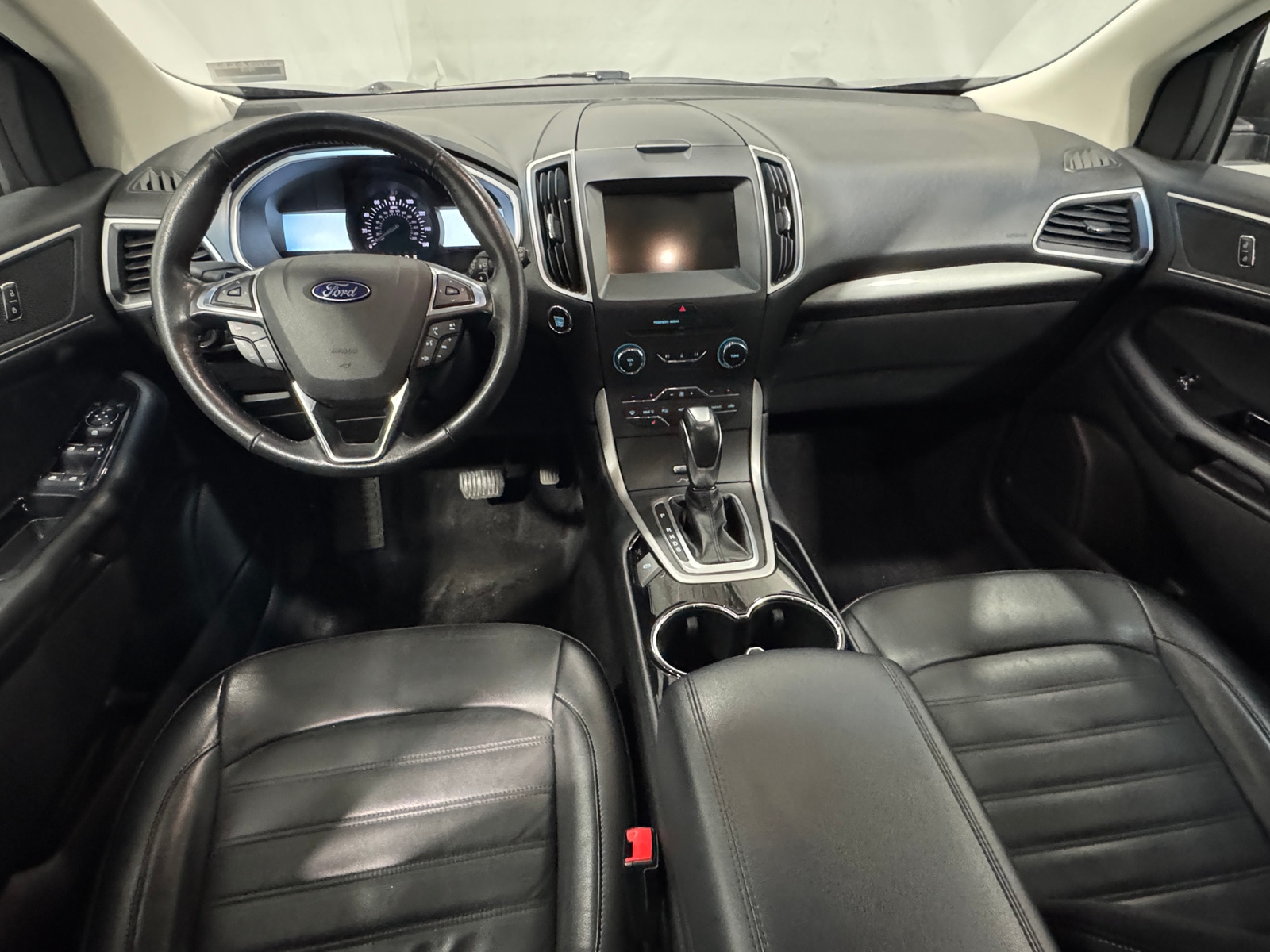 Thumbnail: 2017 Ford Edge - 2