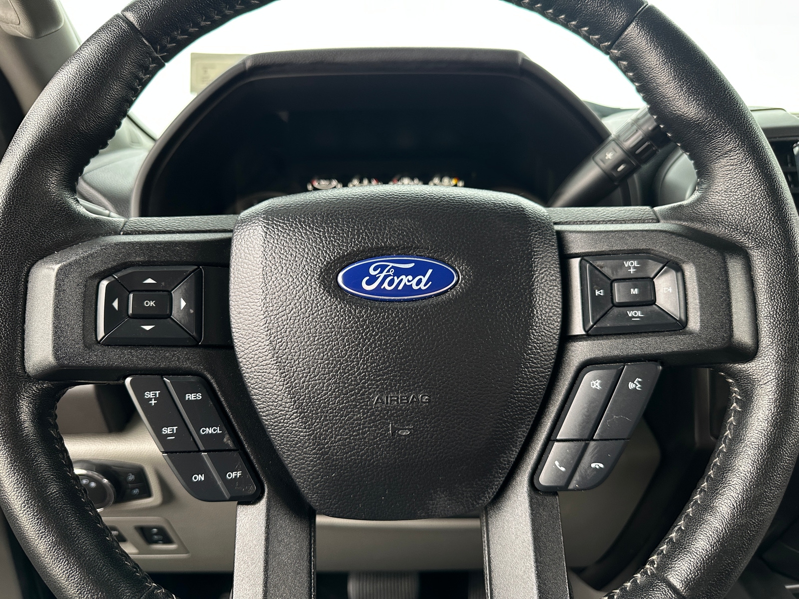 Thumbnail: 2018 Ford Econoline - 5