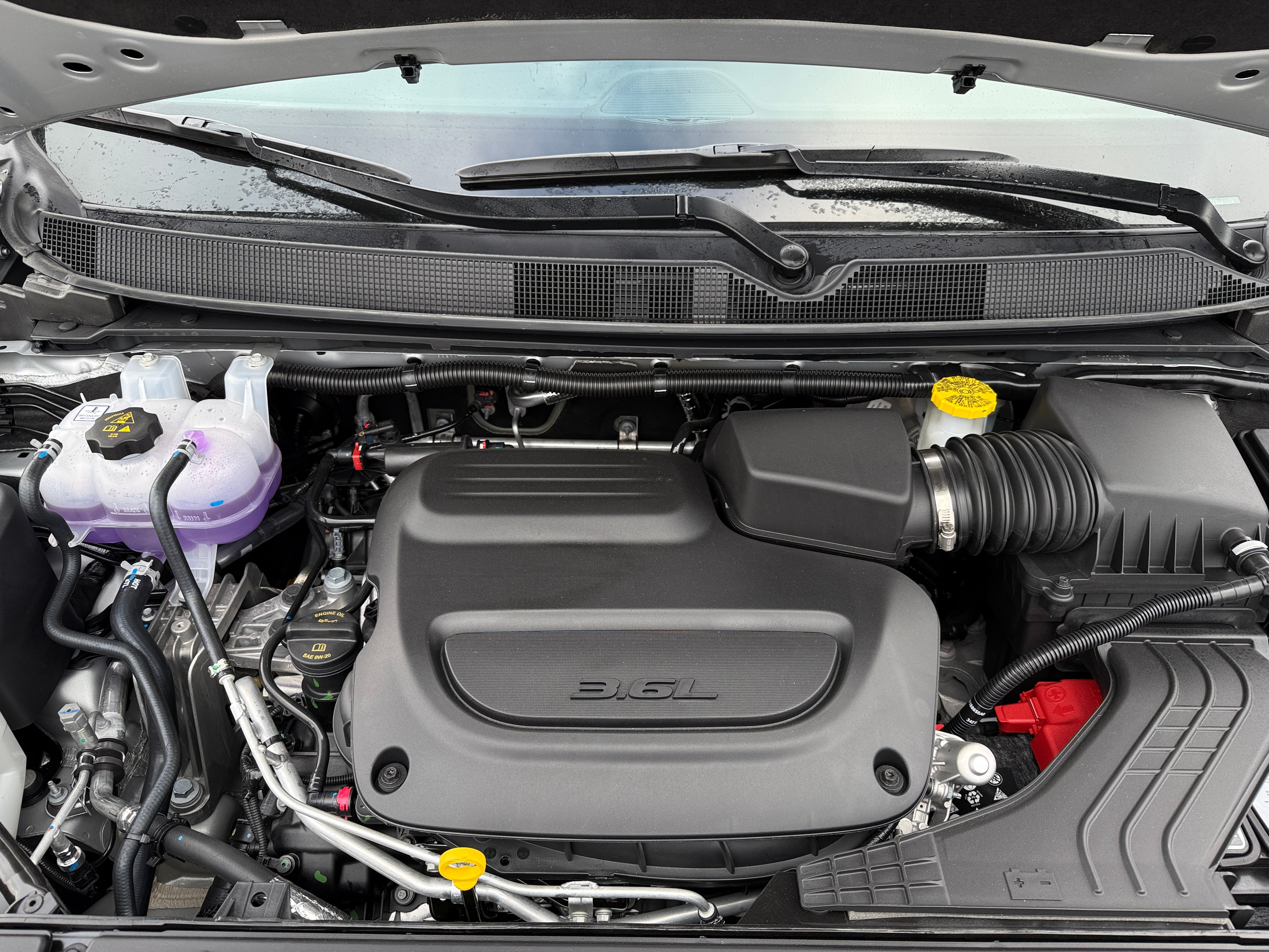 2026 Chrysler Pacifica Select's photo