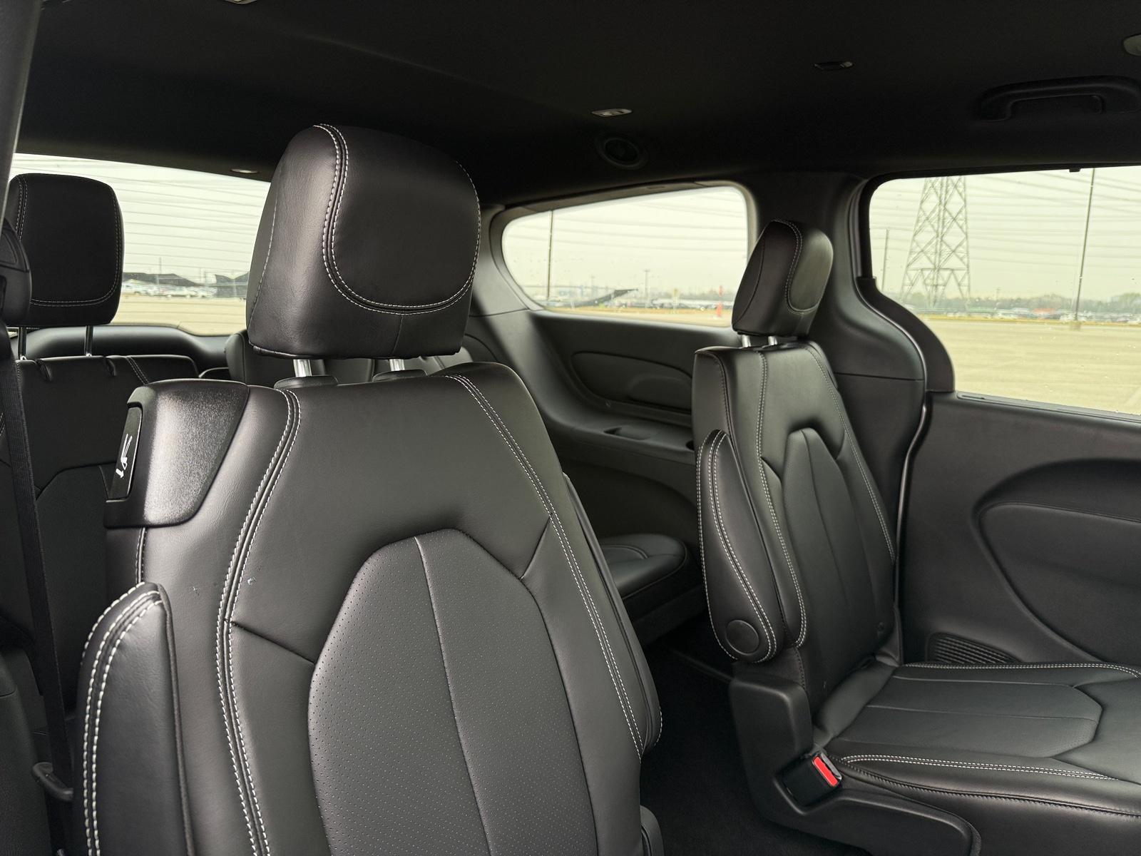 Thumbnail: 2026 Chrysler Pacifica - 5