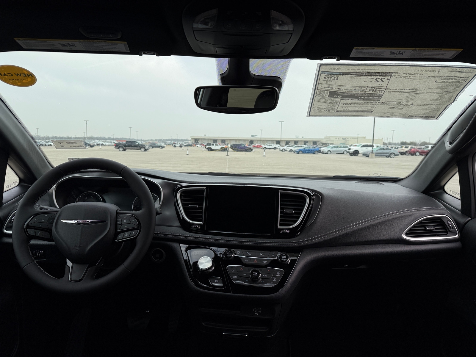 Thumbnail: 2026 Chrysler Pacifica - 2