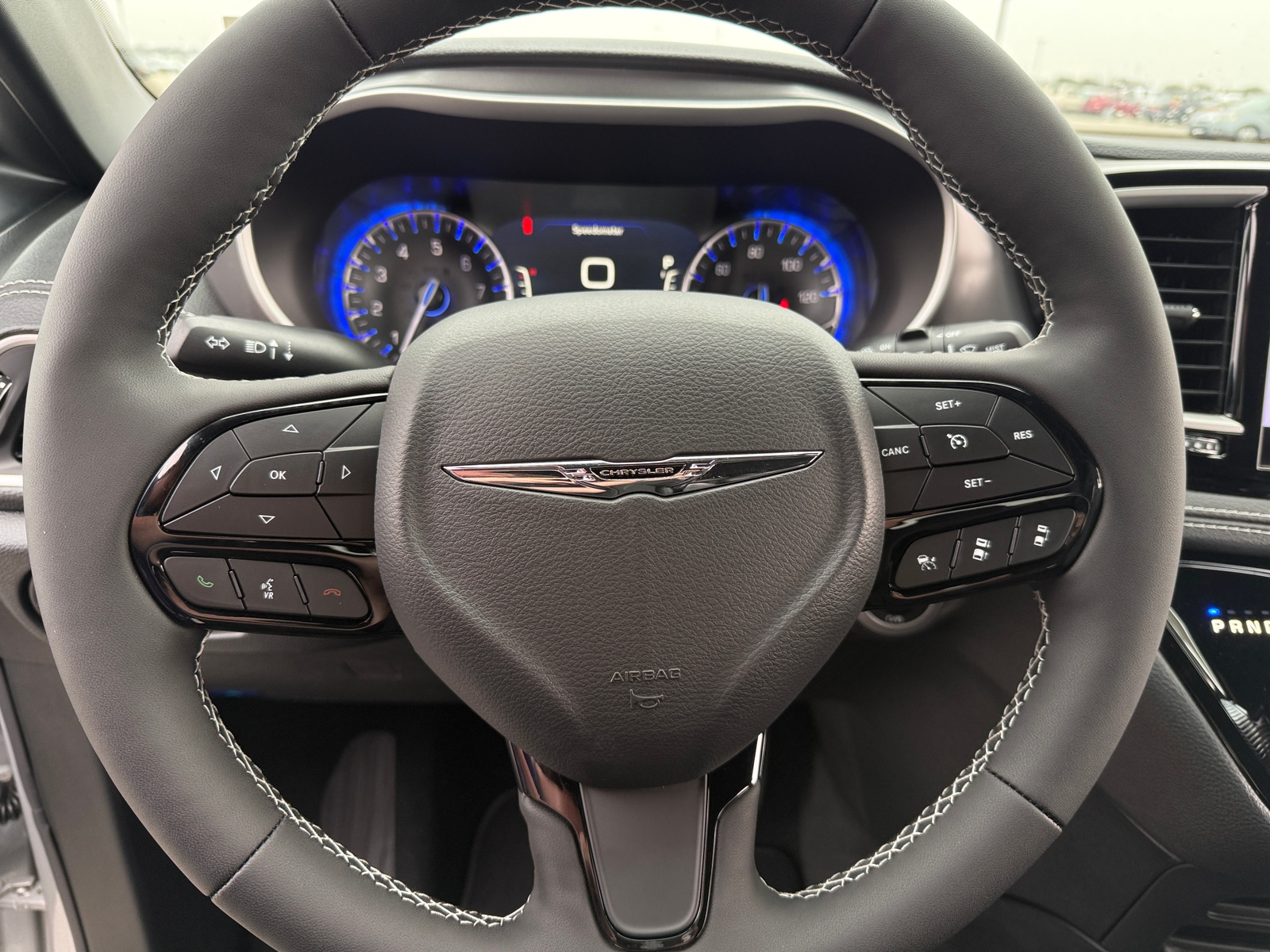 Thumbnail: 2026 Chrysler Pacifica - 4