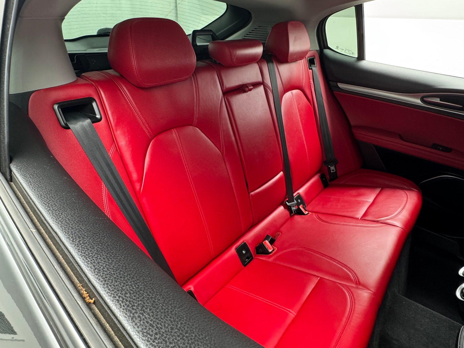 Thumbnail: 2019 Alfa Romeo Stelvio - 5