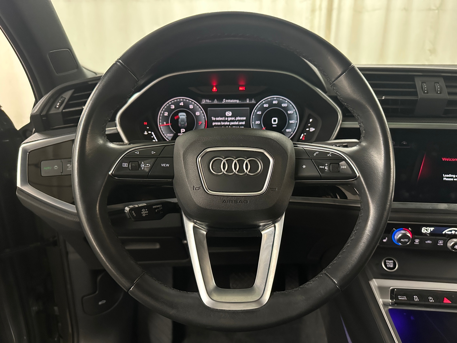 Thumbnail: 2022 Audi Q3 - 4