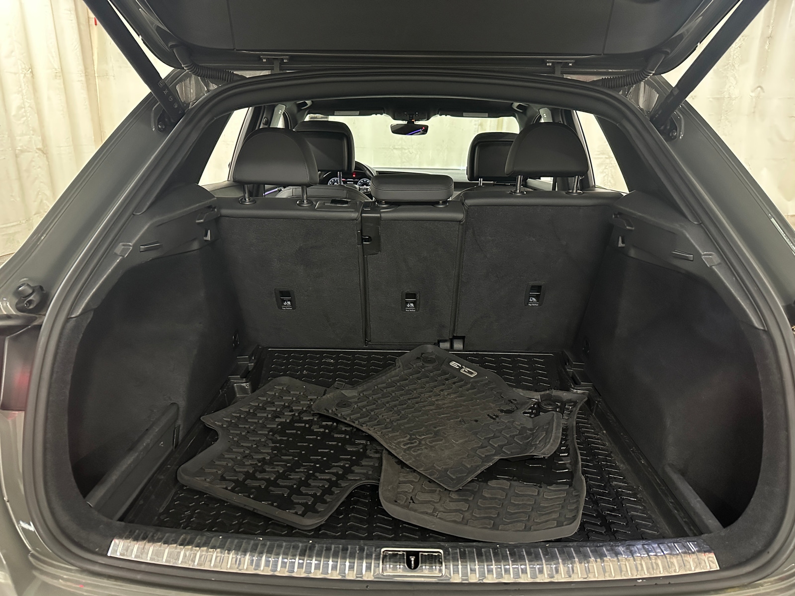 Thumbnail: 2022 Audi Q3 - 6