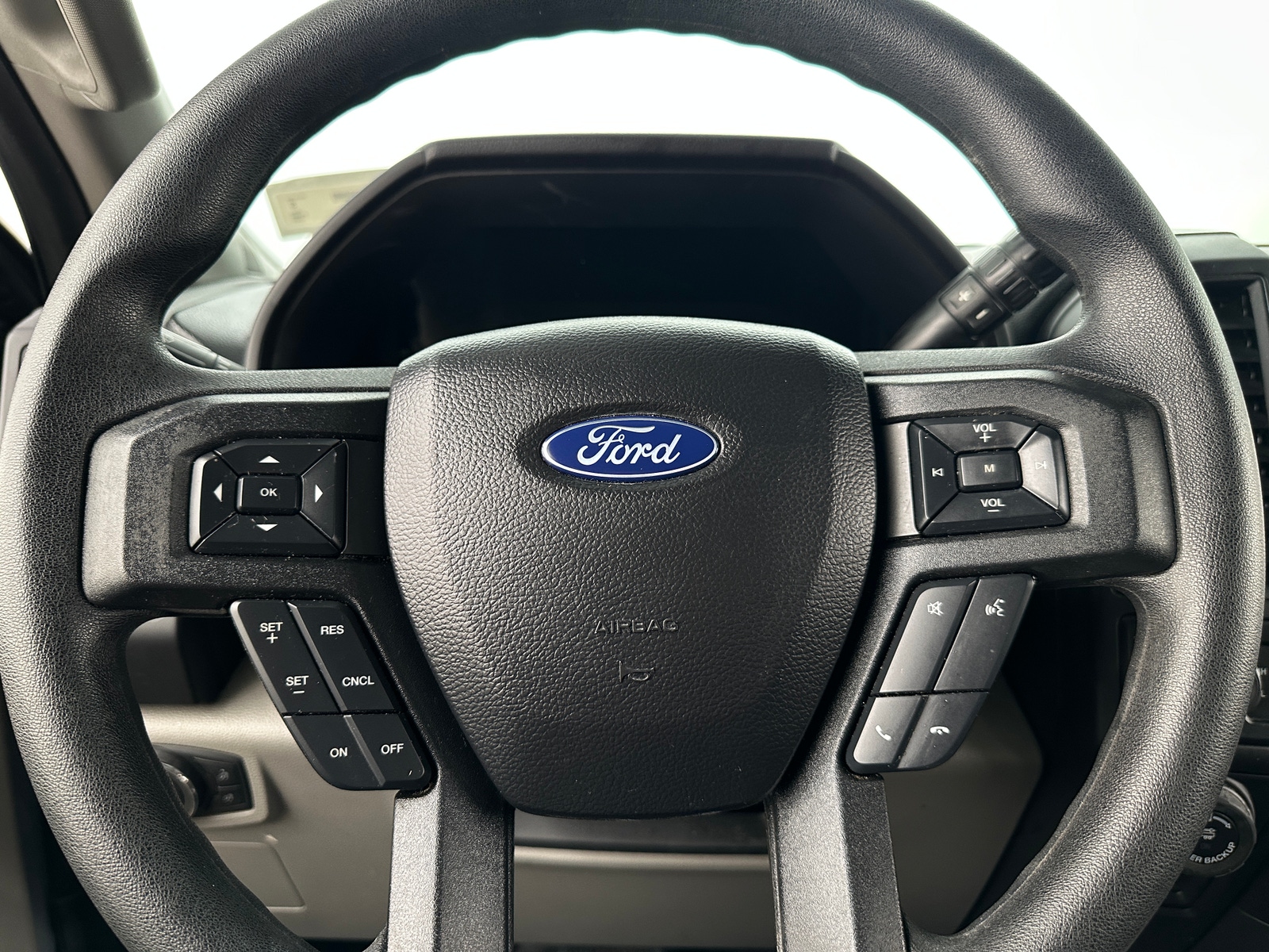 Thumbnail: 2020 Ford Econoline - 5