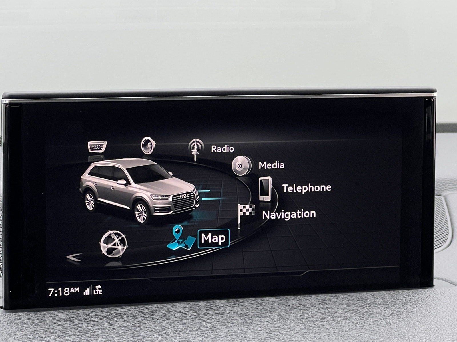 Thumbnail: 2017 Audi Q7 - 3