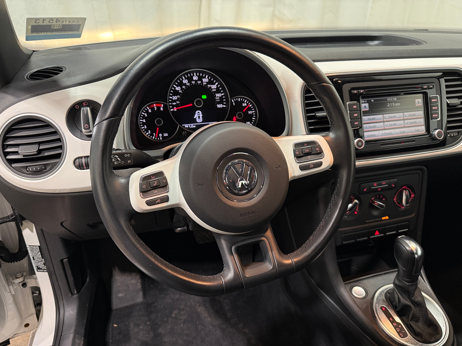 Thumbnail: 2012 Volkswagen Beetle - 4