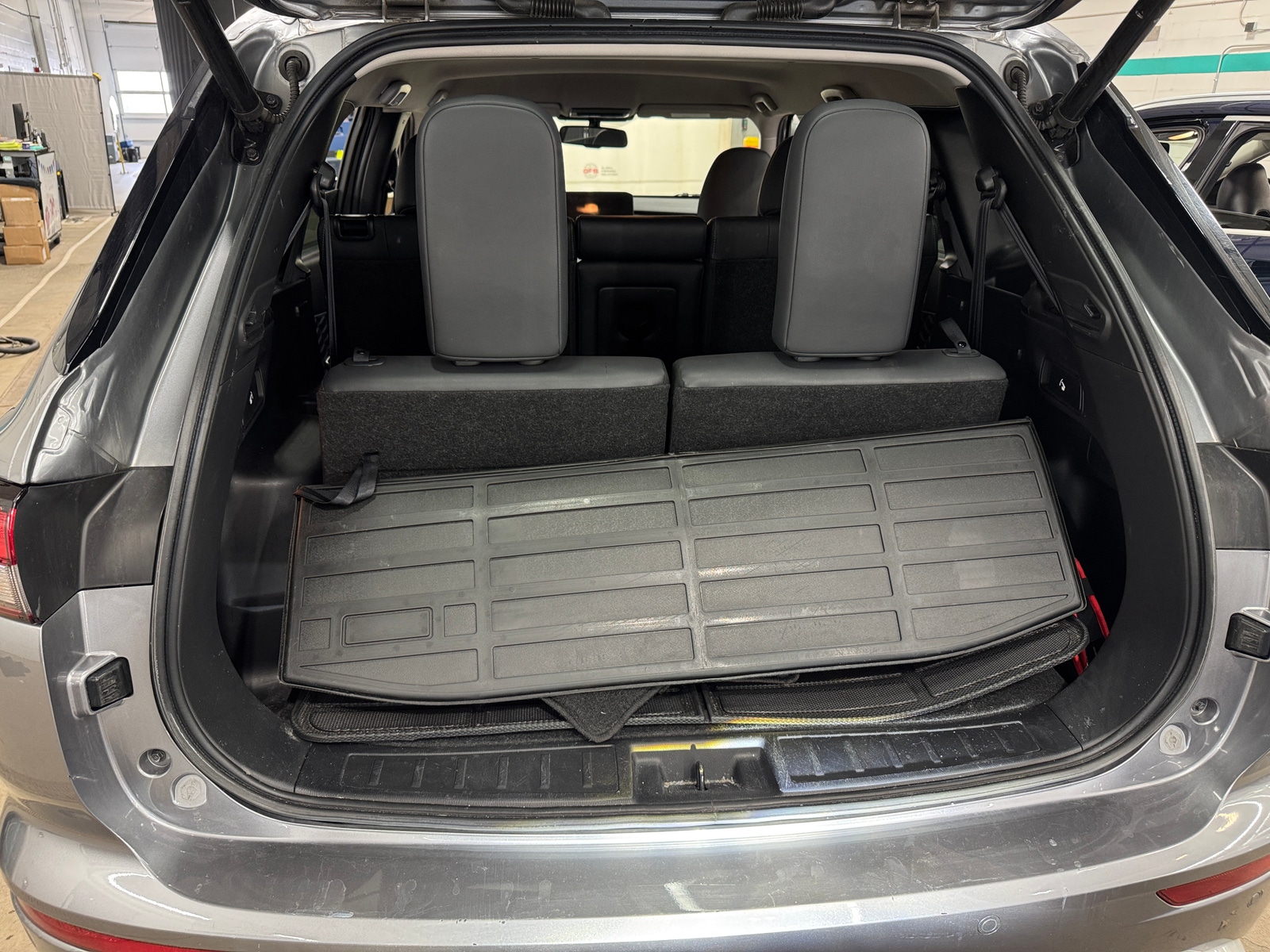 Thumbnail: 2022 Mitsubishi Outlander - 6