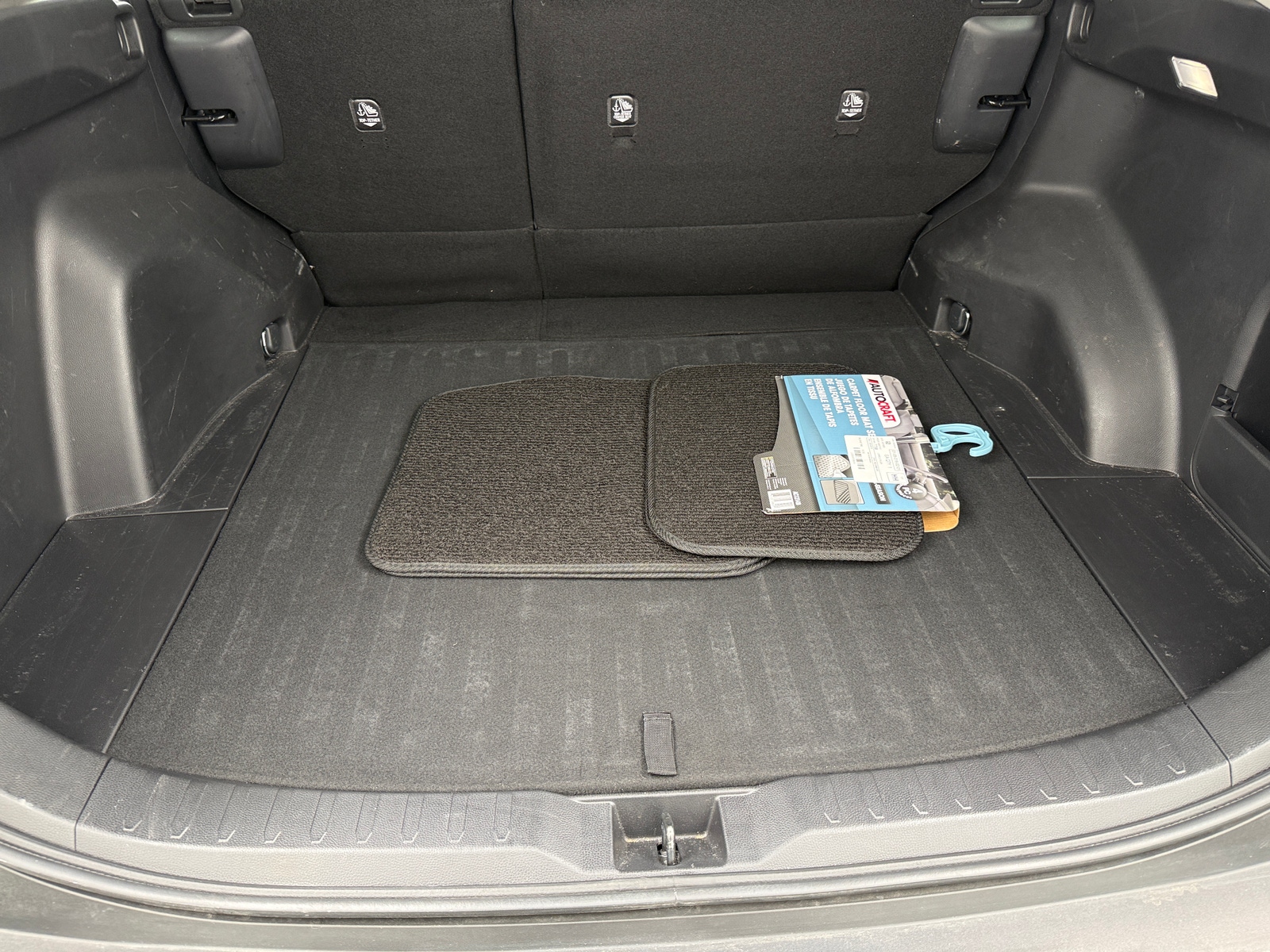 Thumbnail: 2022 Toyota RAV4 - 7