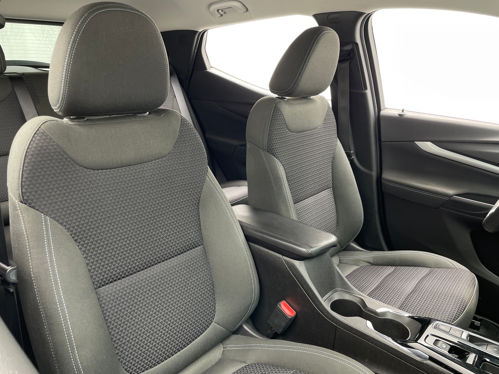 Thumbnail: 2023 Chevrolet Bolt EUV - 2