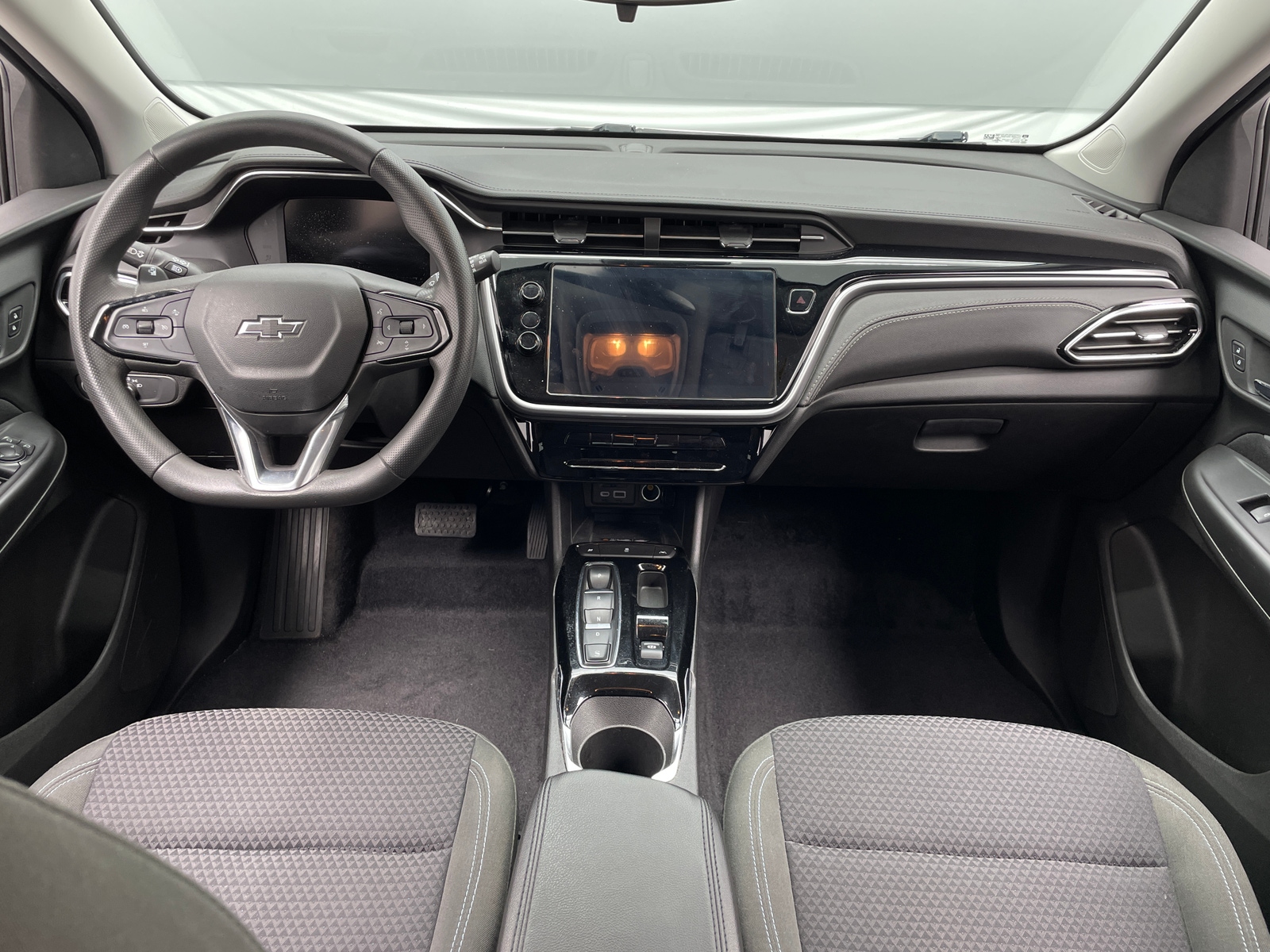 Thumbnail: 2023 Chevrolet Bolt EUV - 3