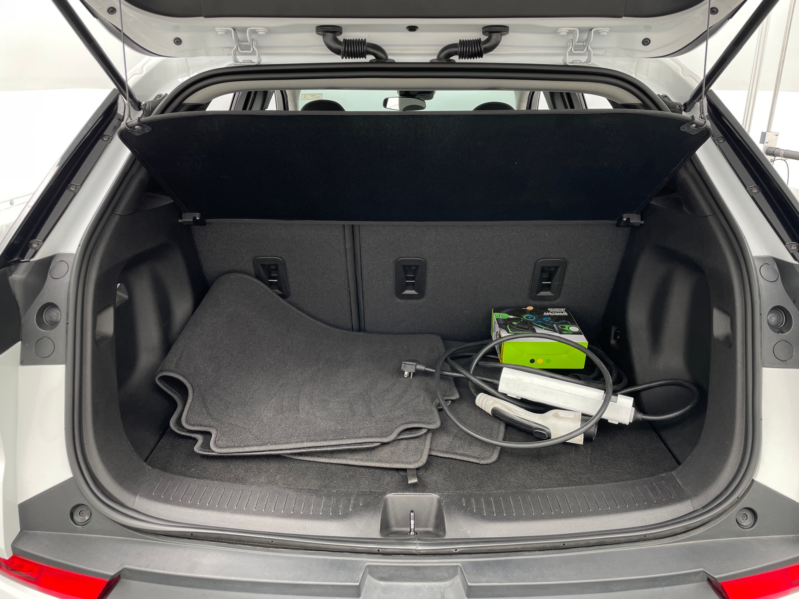 Thumbnail: 2023 Chevrolet Bolt EUV - 7