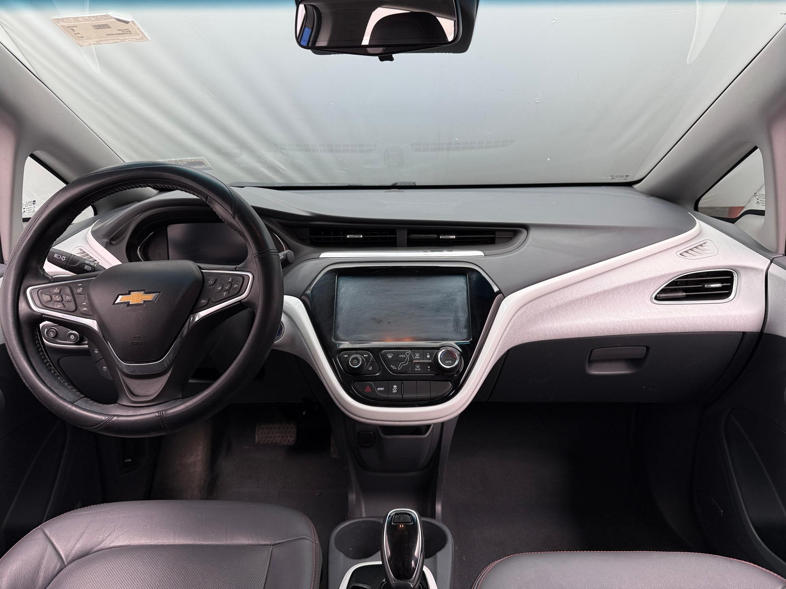 Thumbnail: 2017 Chevrolet Bolt EV - 2