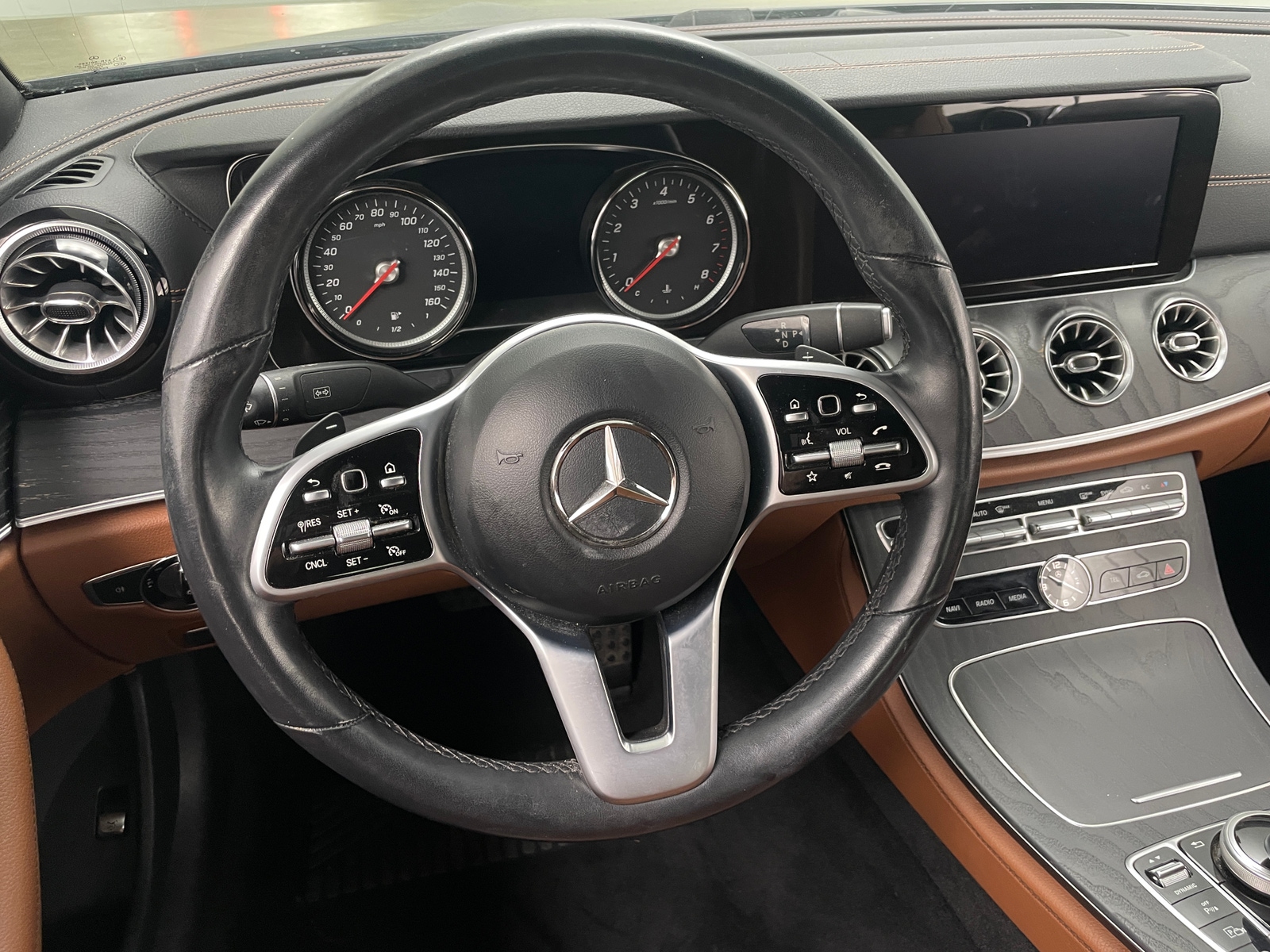 Thumbnail: 2019 Mercedes-Benz E-Class - 4