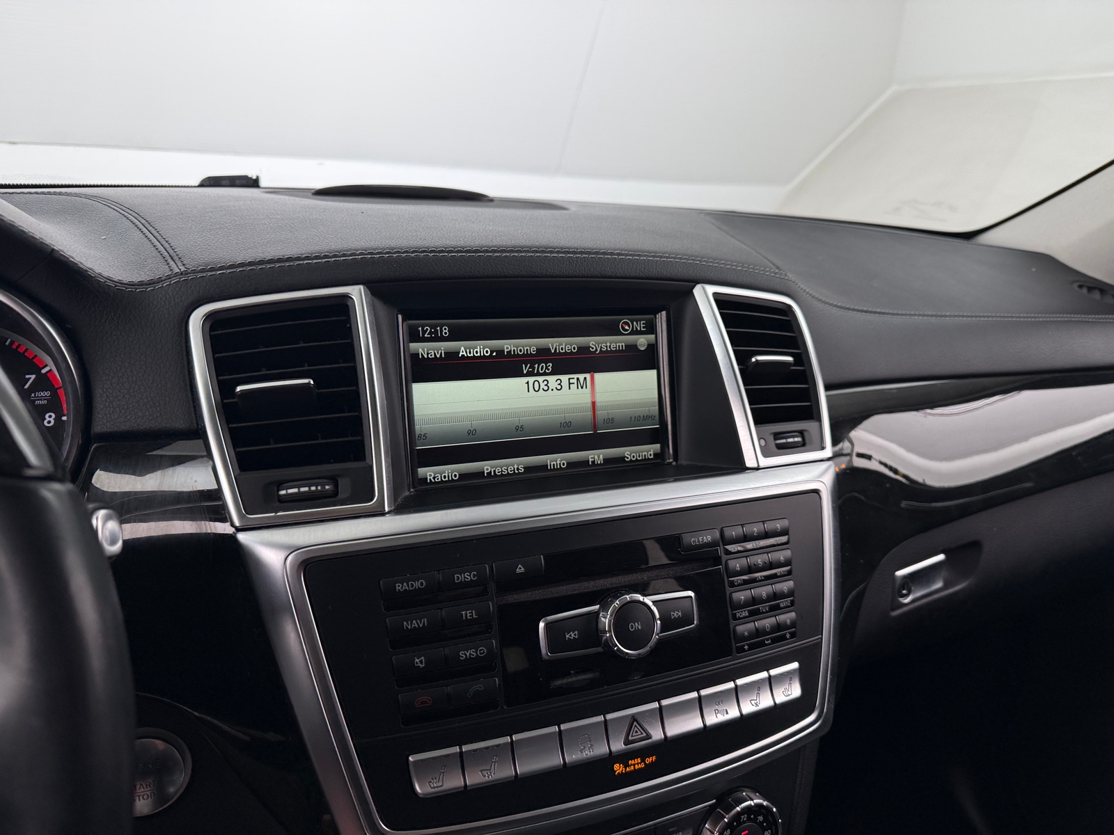 Thumbnail: 2016 Mercedes-Benz GL-Class - 3