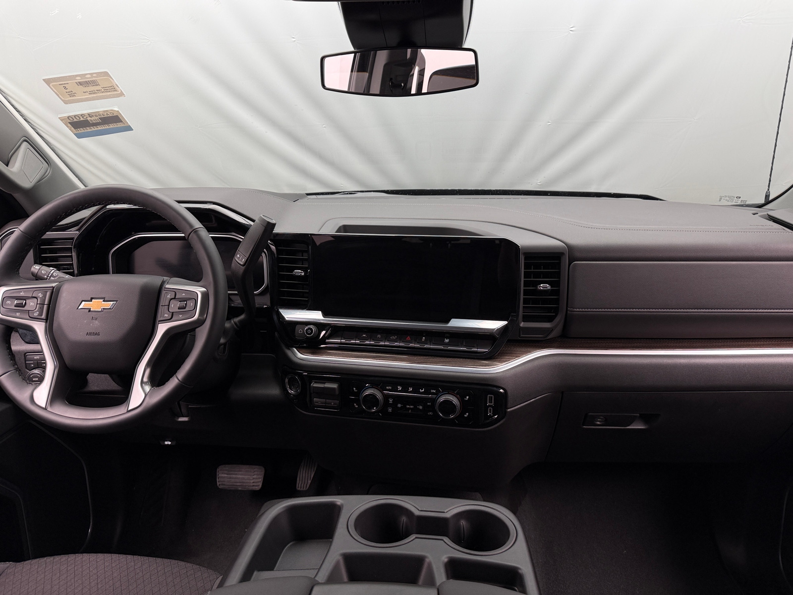 Thumbnail: 2026 Chevrolet Silverado 1500 - 3