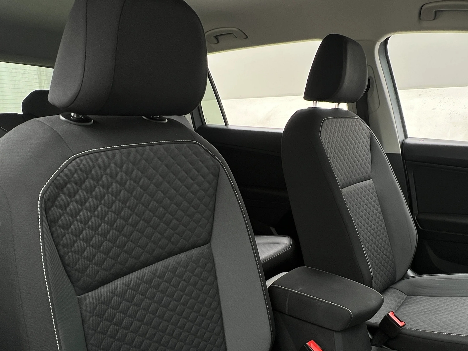 Thumbnail: 2021 Volkswagen Tiguan - 2