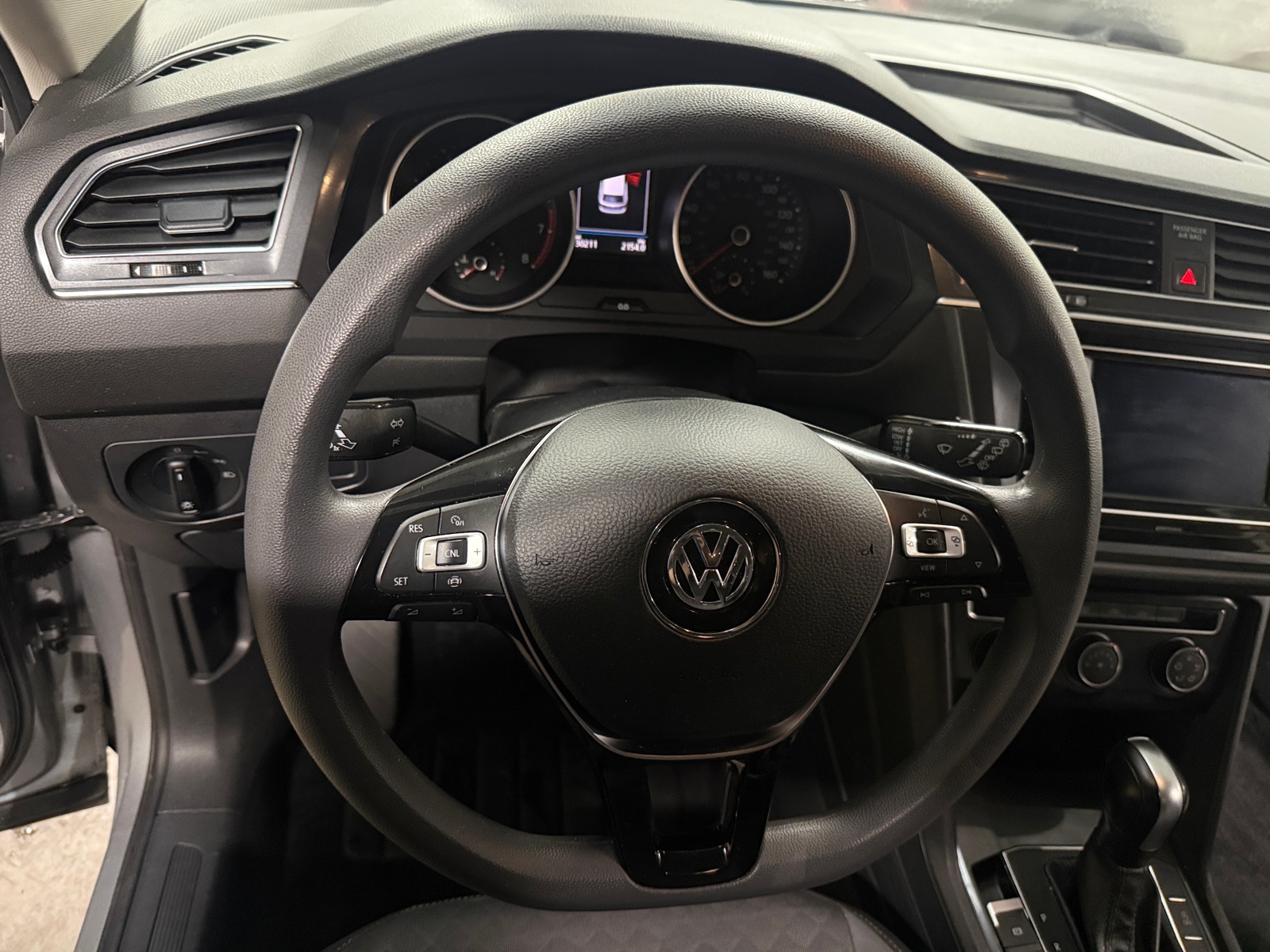 Thumbnail: 2021 Volkswagen Tiguan - 5