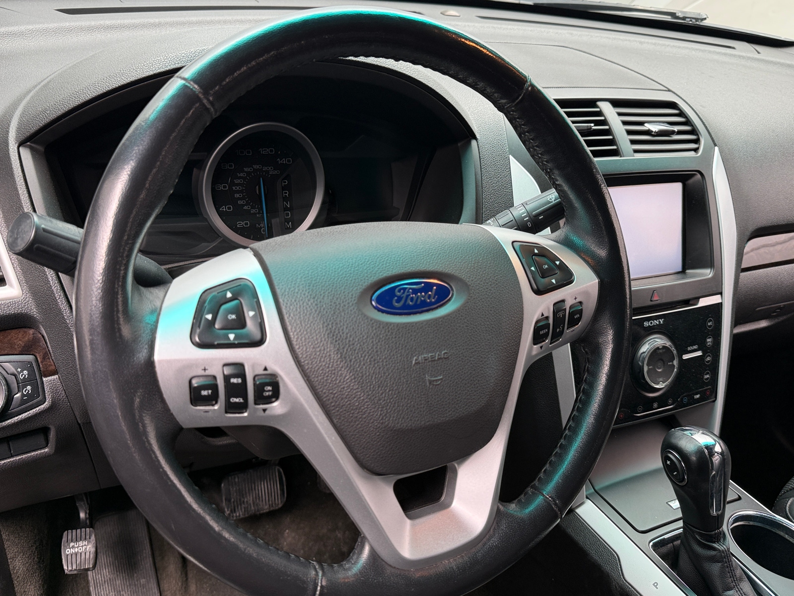 Thumbnail: 2014 Ford Explorer - 4