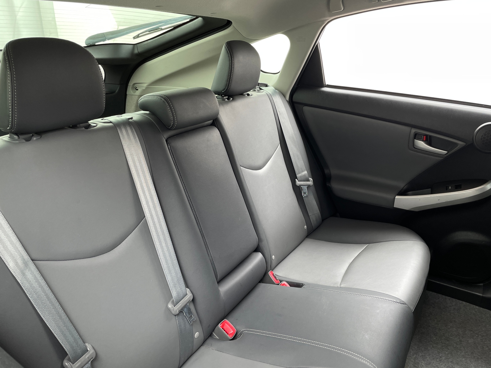 Thumbnail: 2015 Toyota Prius - 6