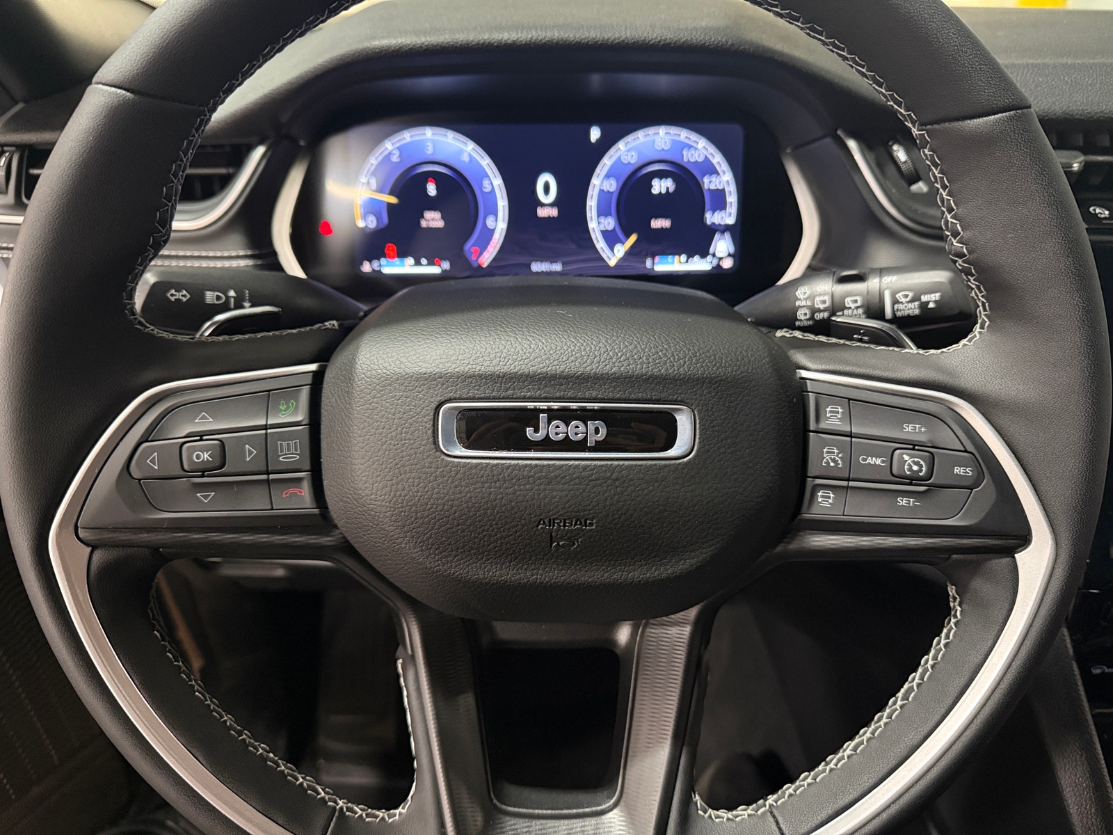 Thumbnail: 2025 Jeep Grand Cherokee - 5