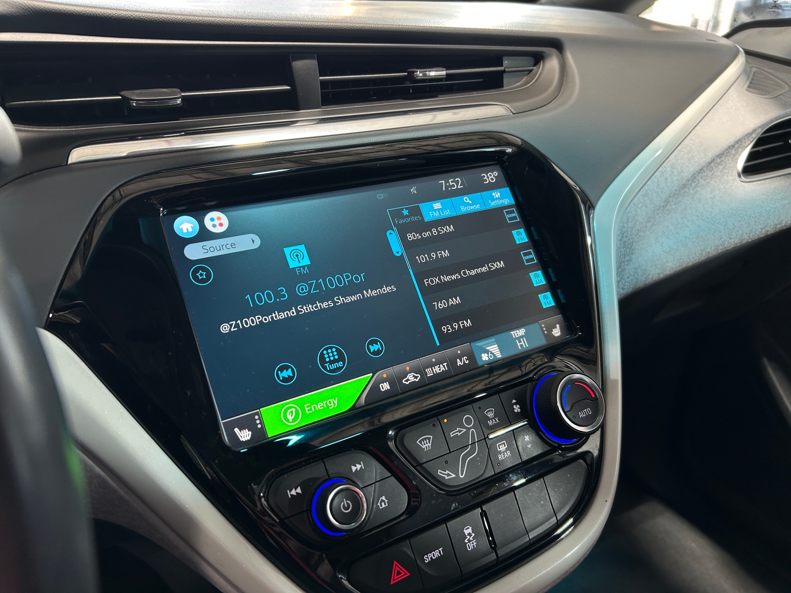 Thumbnail: 2021 Chevrolet Bolt EV - 4