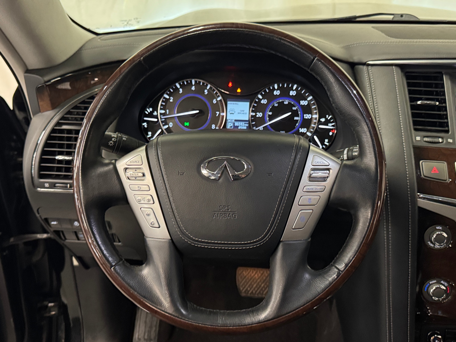 Thumbnail: 2019 INFINITI QX80 - 4