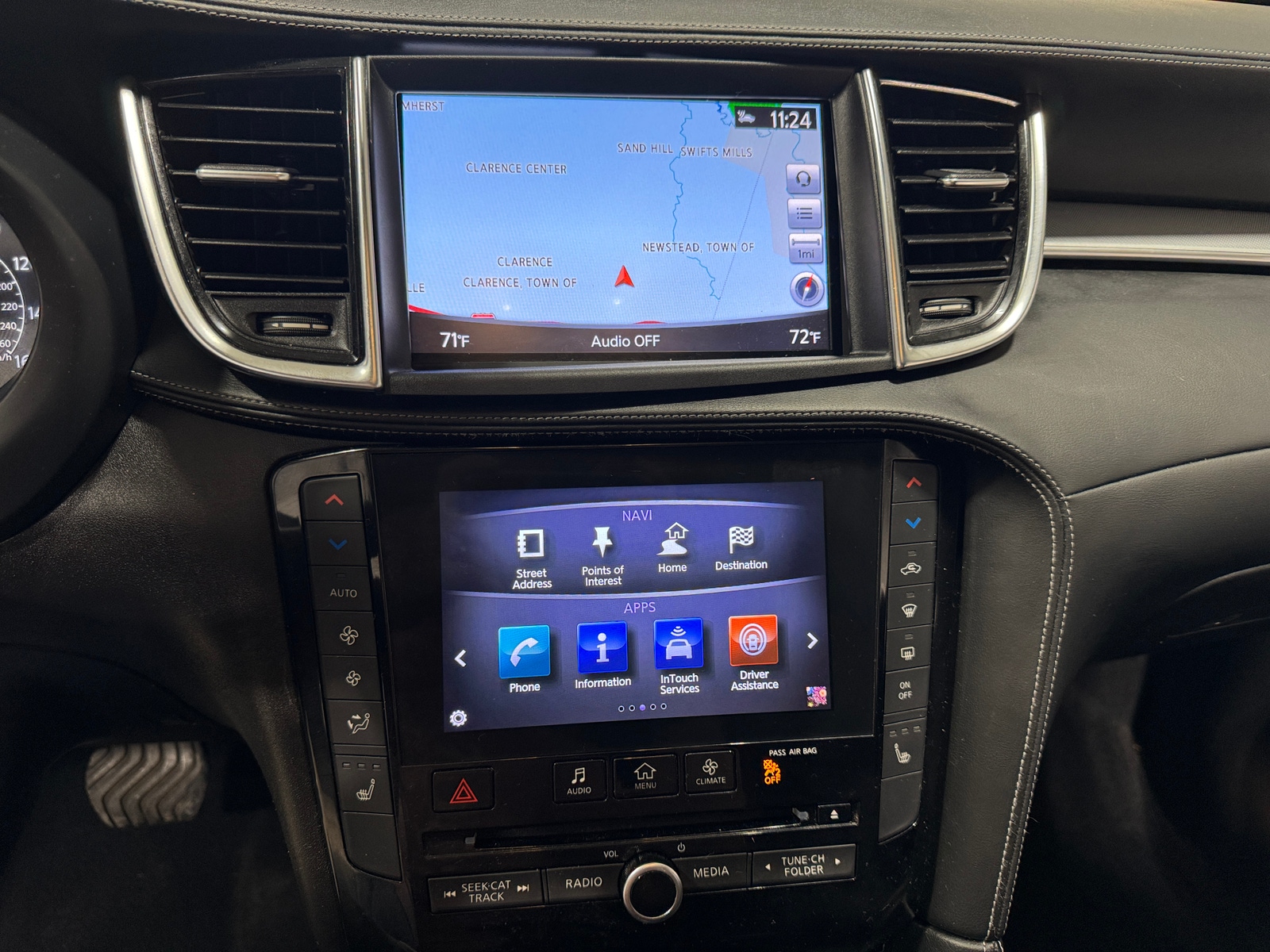 Thumbnail: 2019 INFINITI QX50 - 3