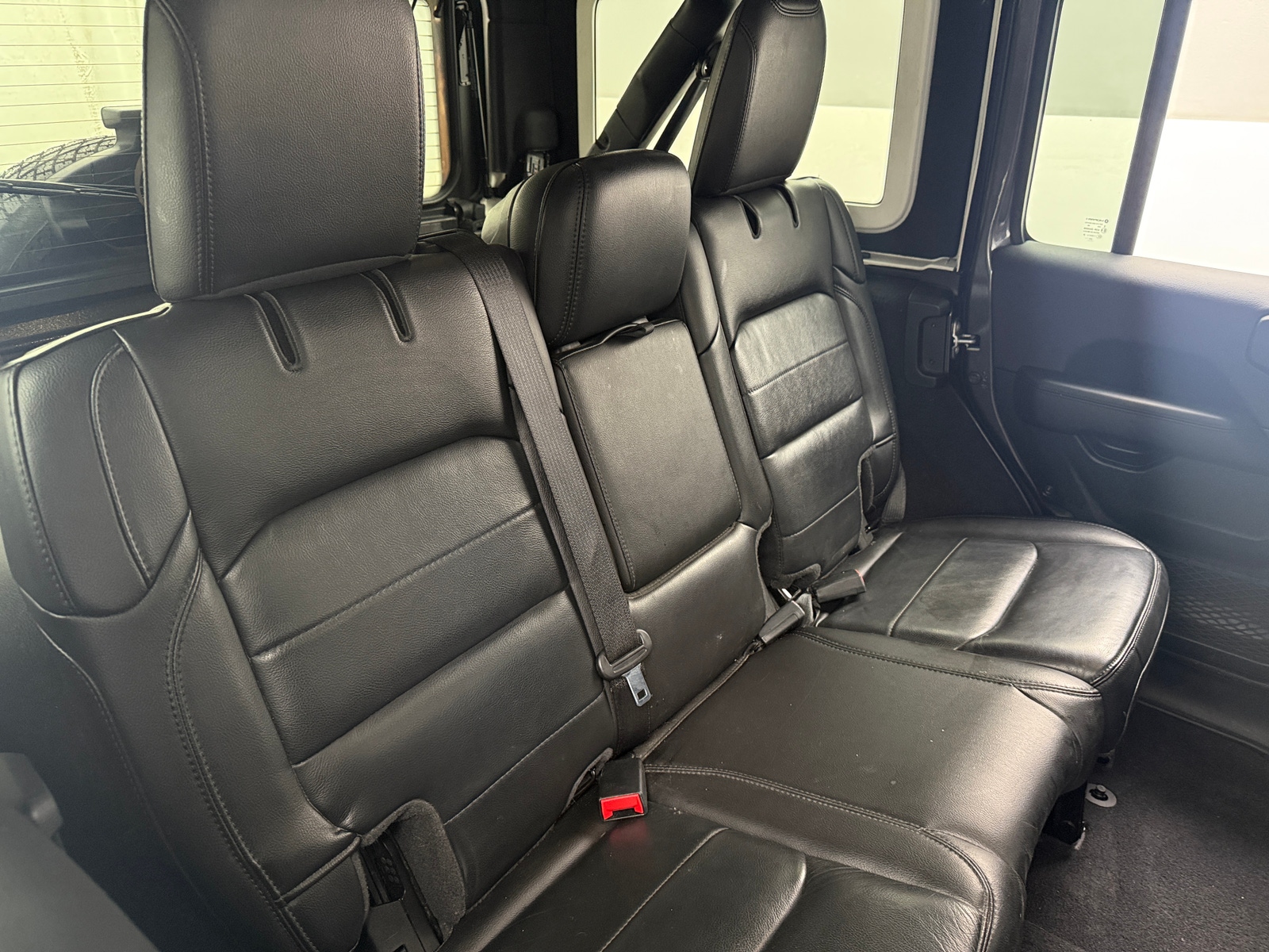 Thumbnail: 2021 Jeep Wrangler - 5