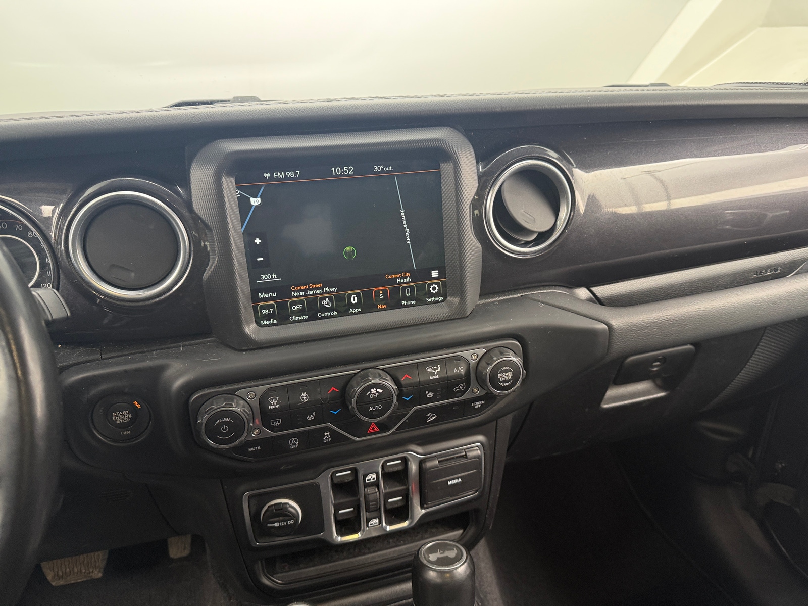 Thumbnail: 2021 Jeep Wrangler - 3