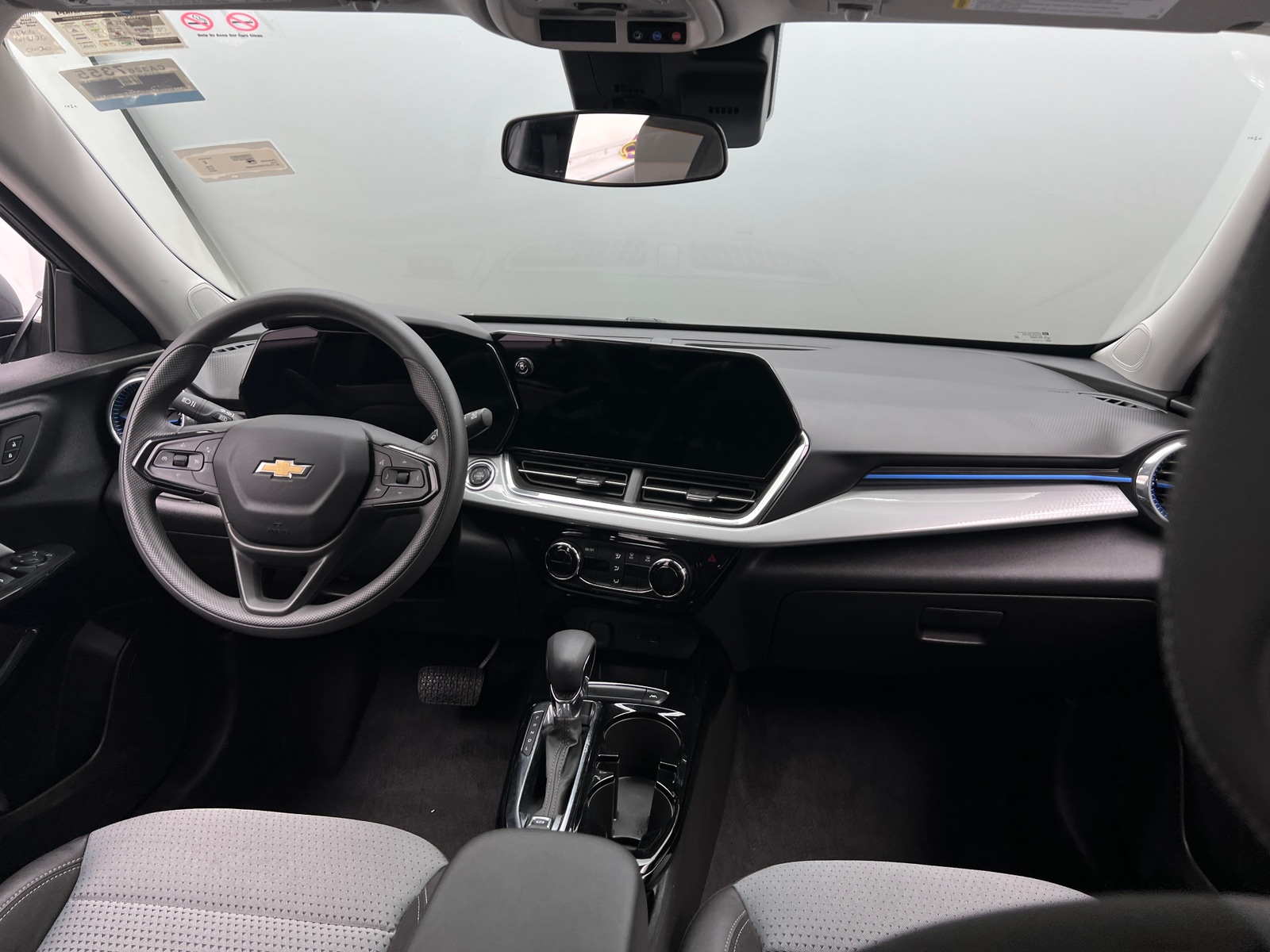 Thumbnail: 2025 Chevrolet Trax - 3